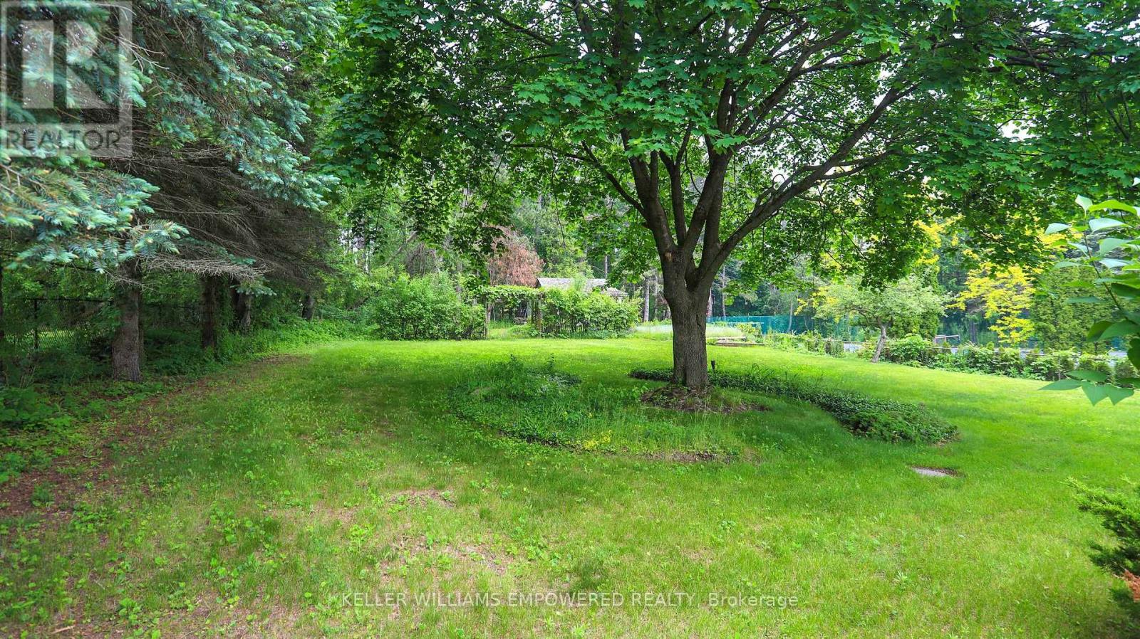 315 Woodland Acres Crescent, Vaughan, Ontario  L6A 1G1 - Photo 39 - N11978622