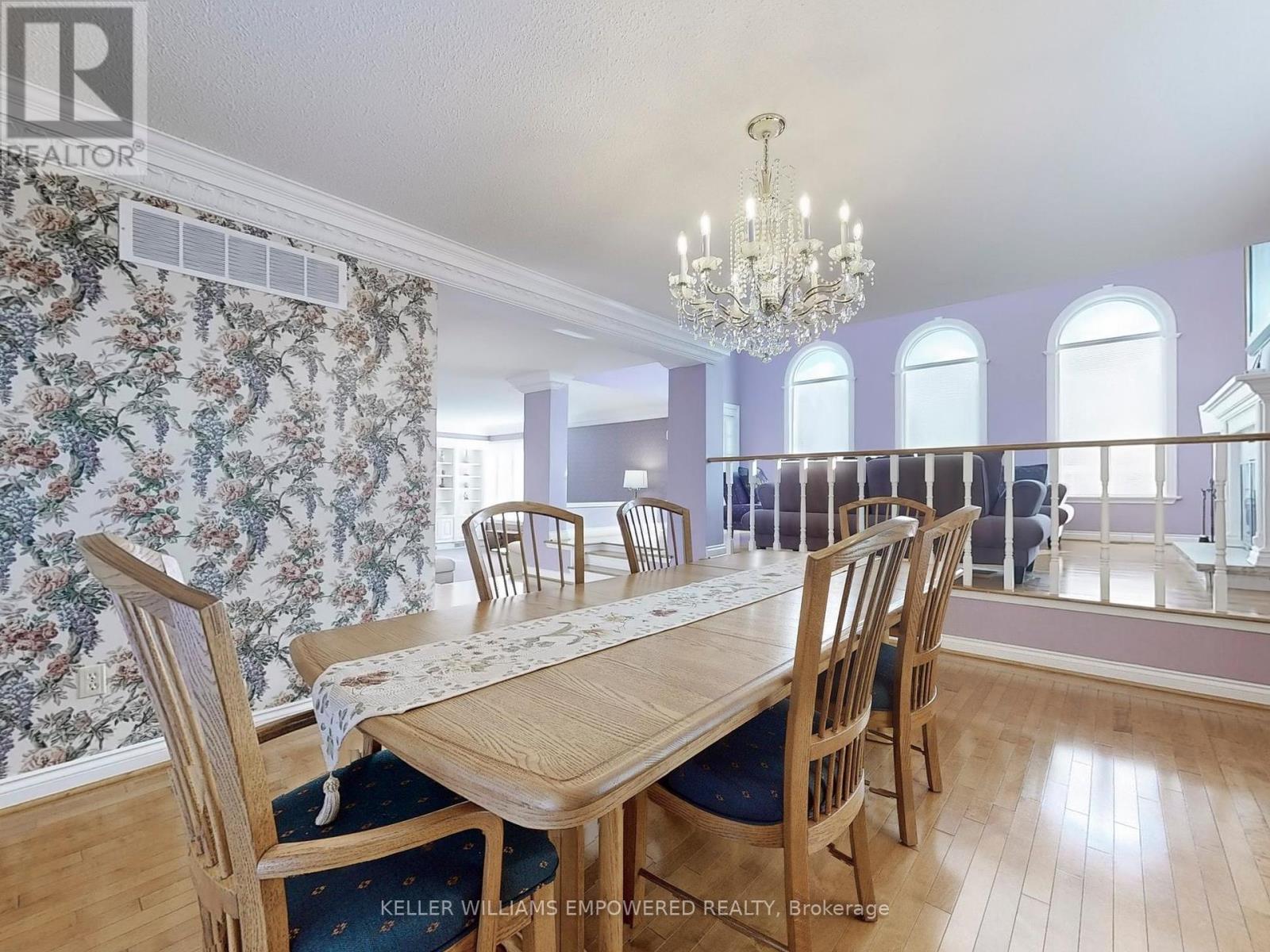 315 Woodland Acres Crescent, Vaughan, Ontario  L6A 1G1 - Photo 9 - N11978622