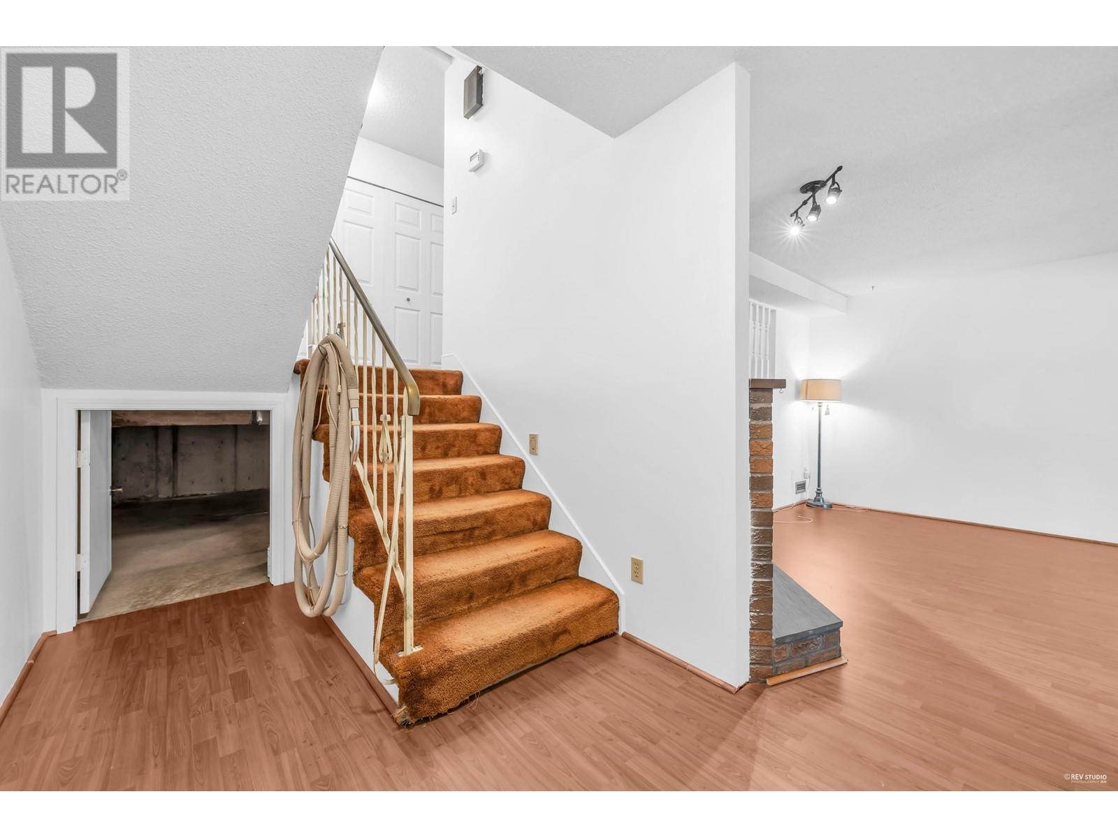 Listing Picture 16 of 37 : 3 8551 COOK ROAD, Richmond / 烈治文 - 魯藝地產 Yvonne Lu Group - MLS Medallion Club Member