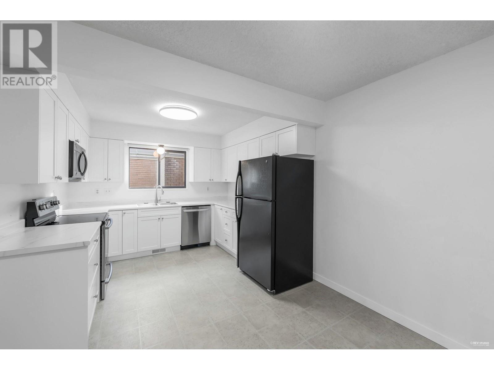 Listing Picture 18 of 37 : 3 8551 COOK ROAD, Richmond / 烈治文 - 魯藝地產 Yvonne Lu Group - MLS Medallion Club Member