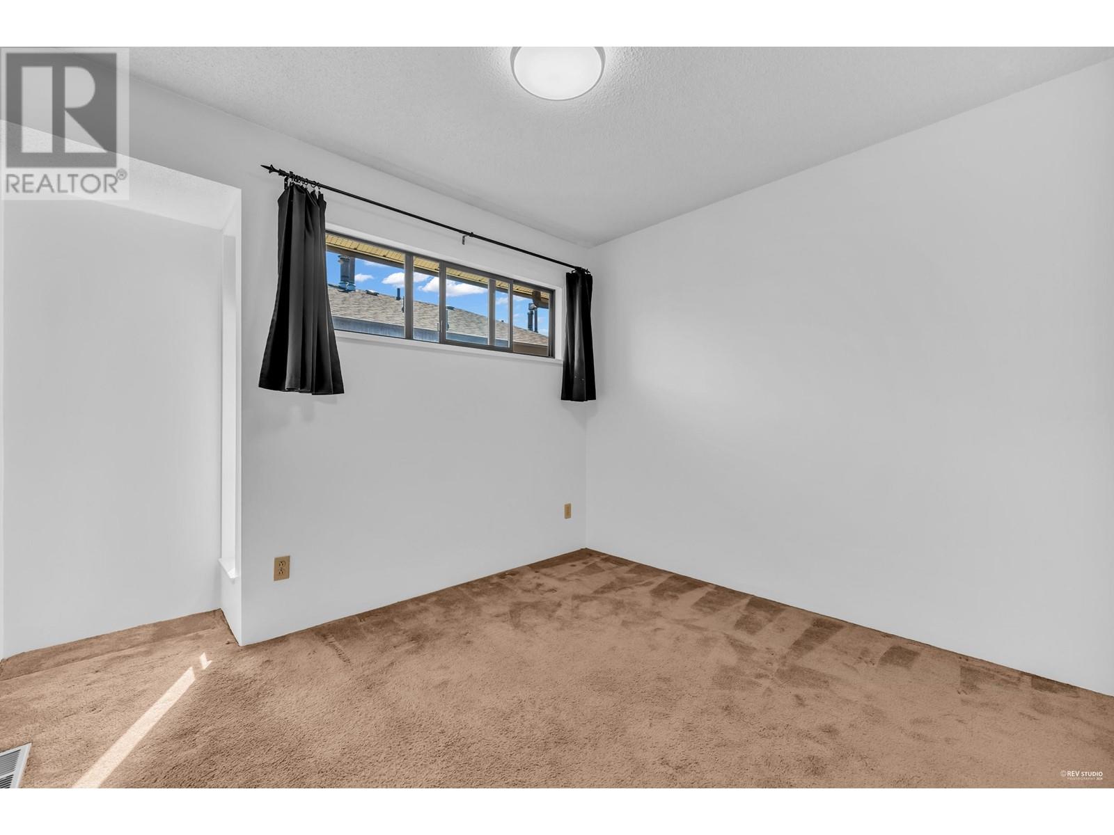 Listing Picture 31 of 37 : 3 8551 COOK ROAD, Richmond / 烈治文 - 魯藝地產 Yvonne Lu Group - MLS Medallion Club Member