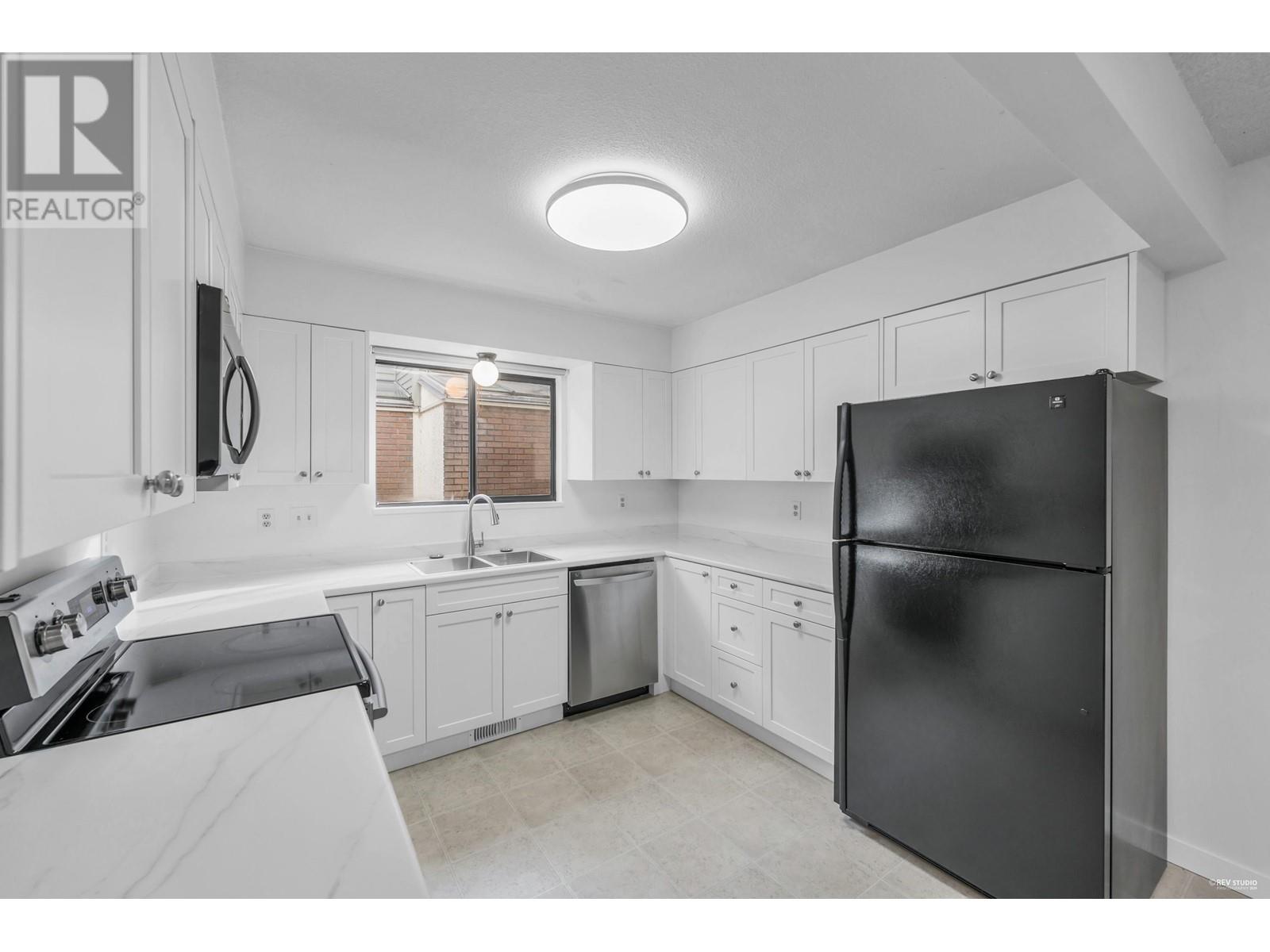 Listing Picture 7 of 37 : 3 8551 COOK ROAD, Richmond / 烈治文 - 魯藝地產 Yvonne Lu Group - MLS Medallion Club Member
