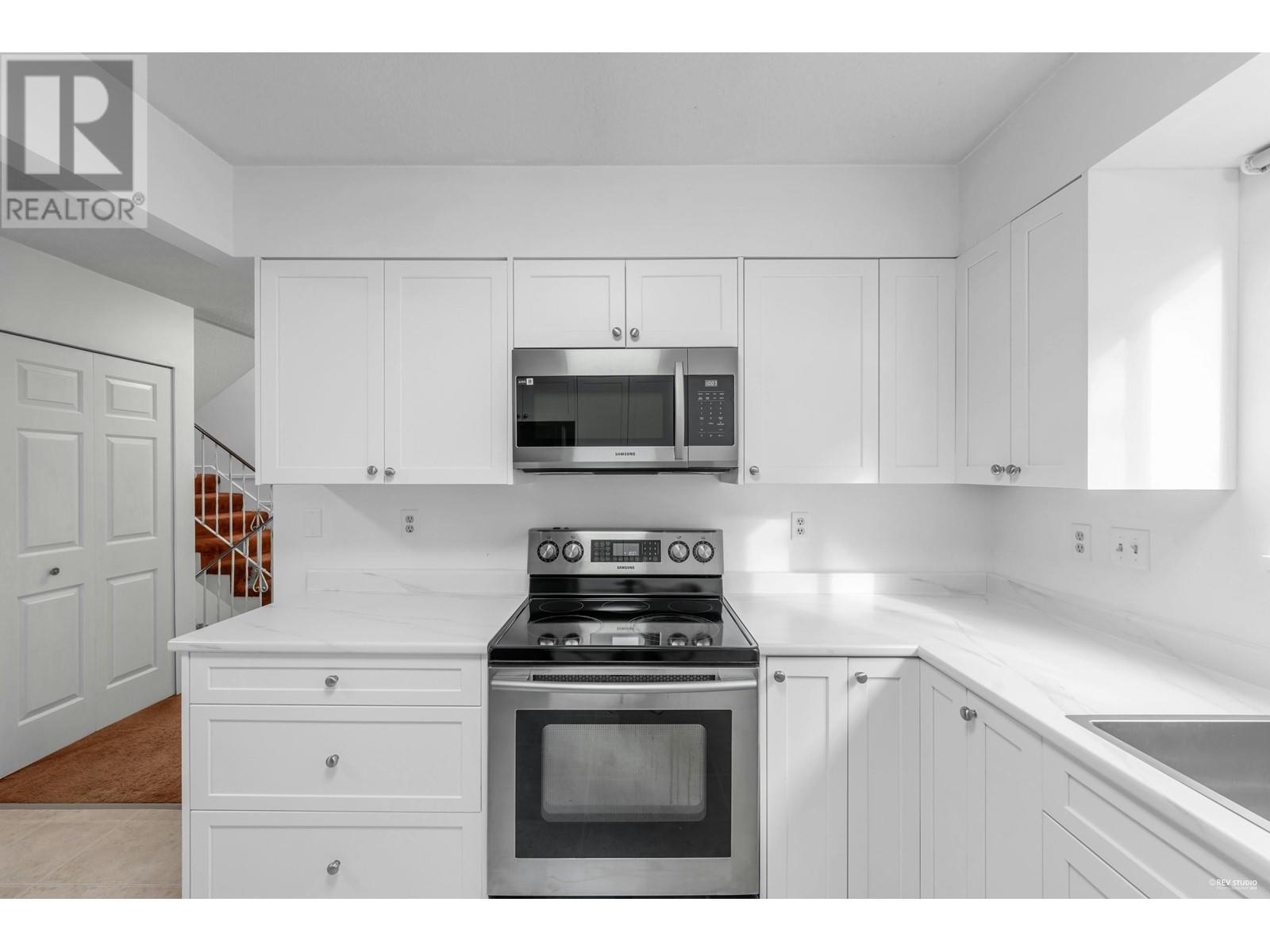 Listing Picture 9 of 37 : 3 8551 COOK ROAD, Richmond / 烈治文 - 魯藝地產 Yvonne Lu Group - MLS Medallion Club Member