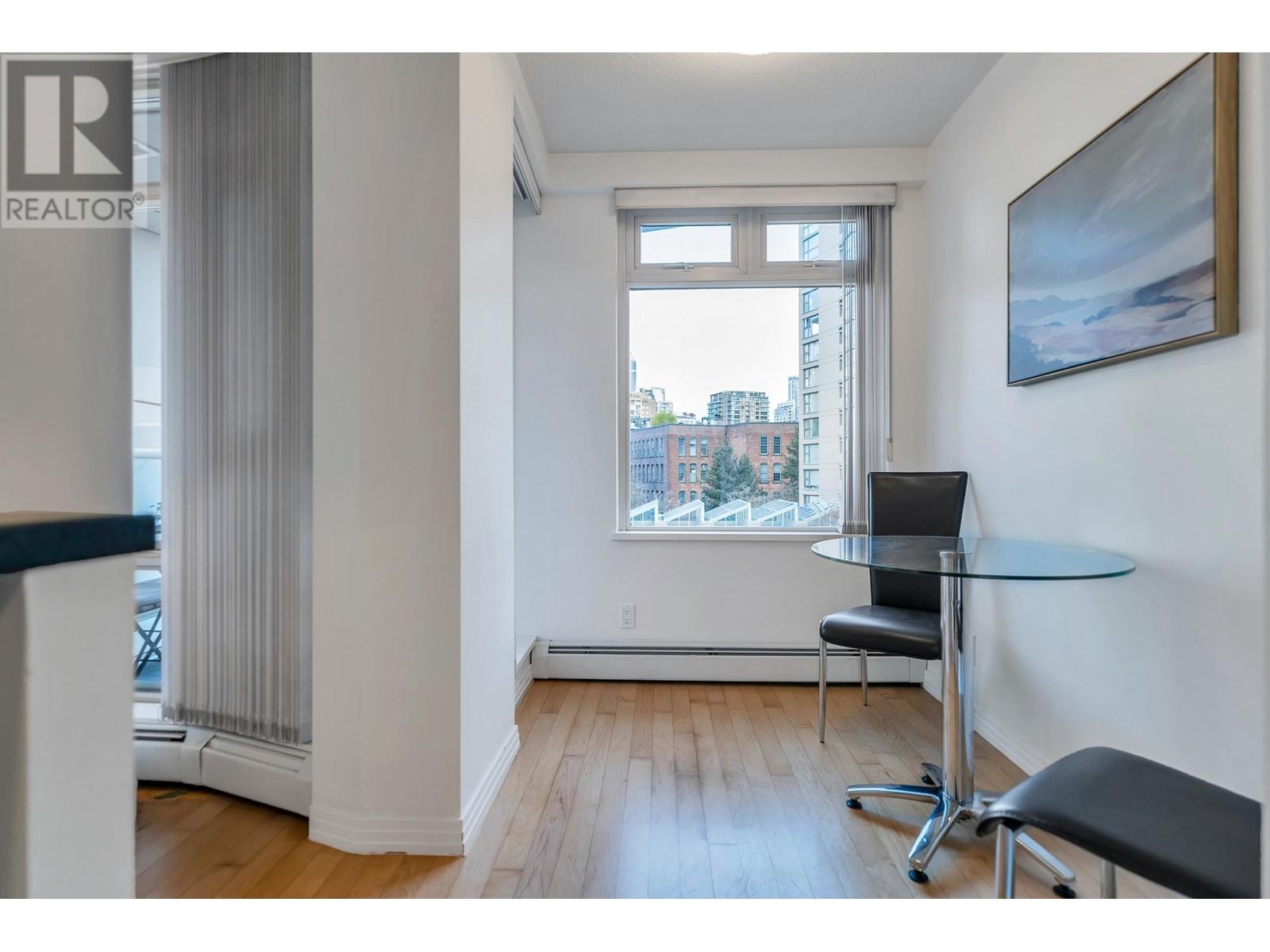 Listing Picture 13 of 38 : 601 189 DAVIE STREET, Vancouver / 溫哥華 - 魯藝地產 Yvonne Lu Group - MLS Medallion Club Member