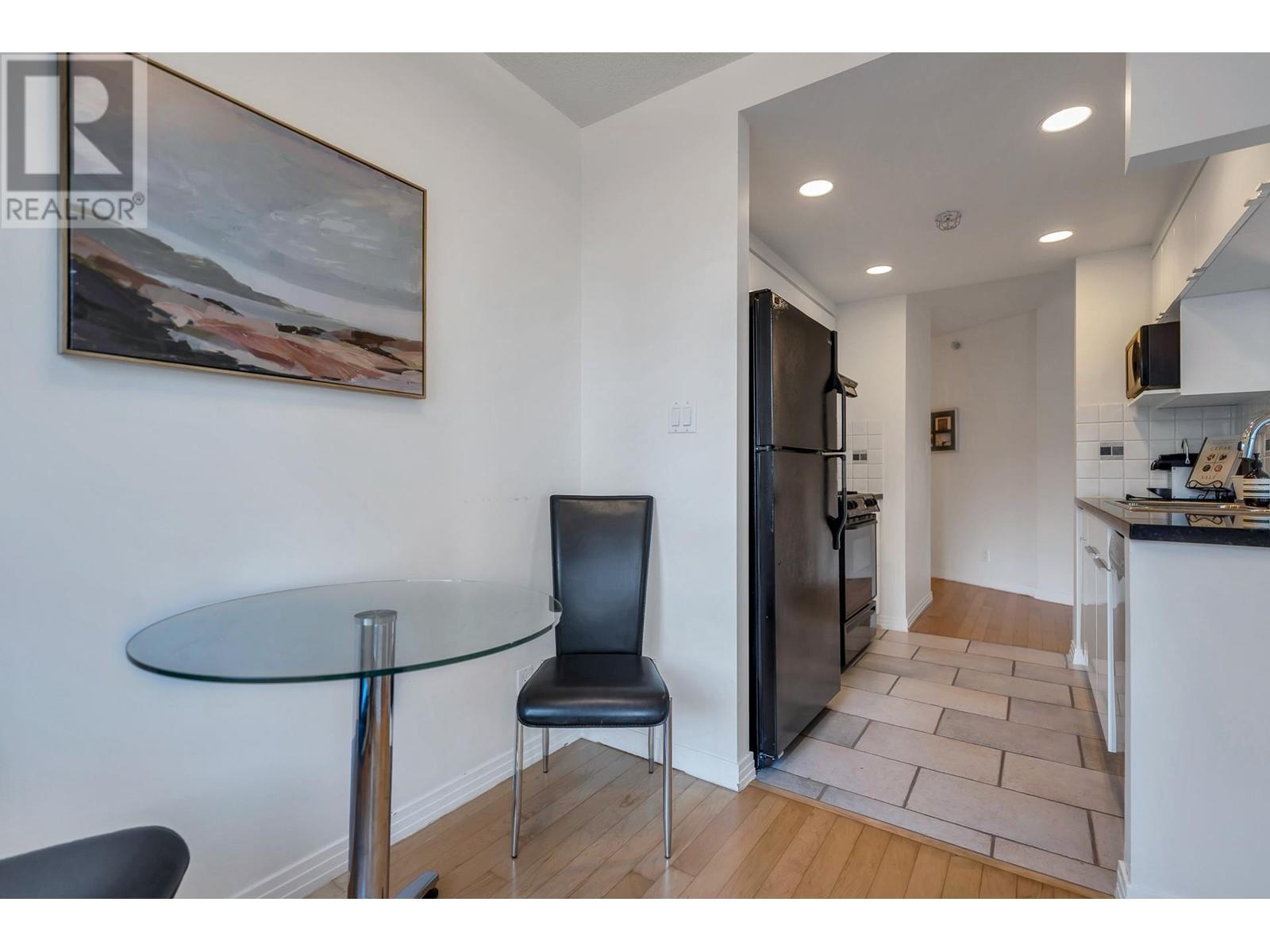 Listing Picture 14 of 38 : 601 189 DAVIE STREET, Vancouver / 溫哥華 - 魯藝地產 Yvonne Lu Group - MLS Medallion Club Member