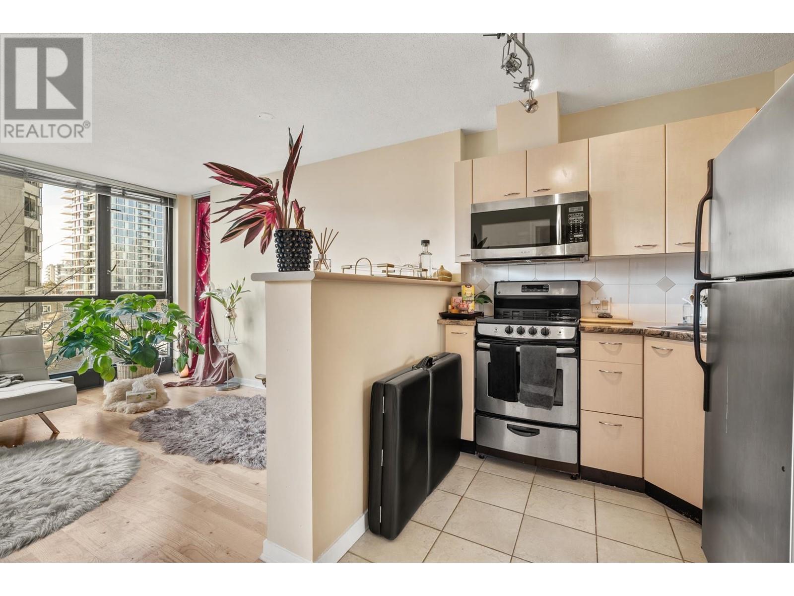 603 1367 Alberni Street, Vancouver, British Columbia  V6E 4R9 - Photo 10 - R2968295