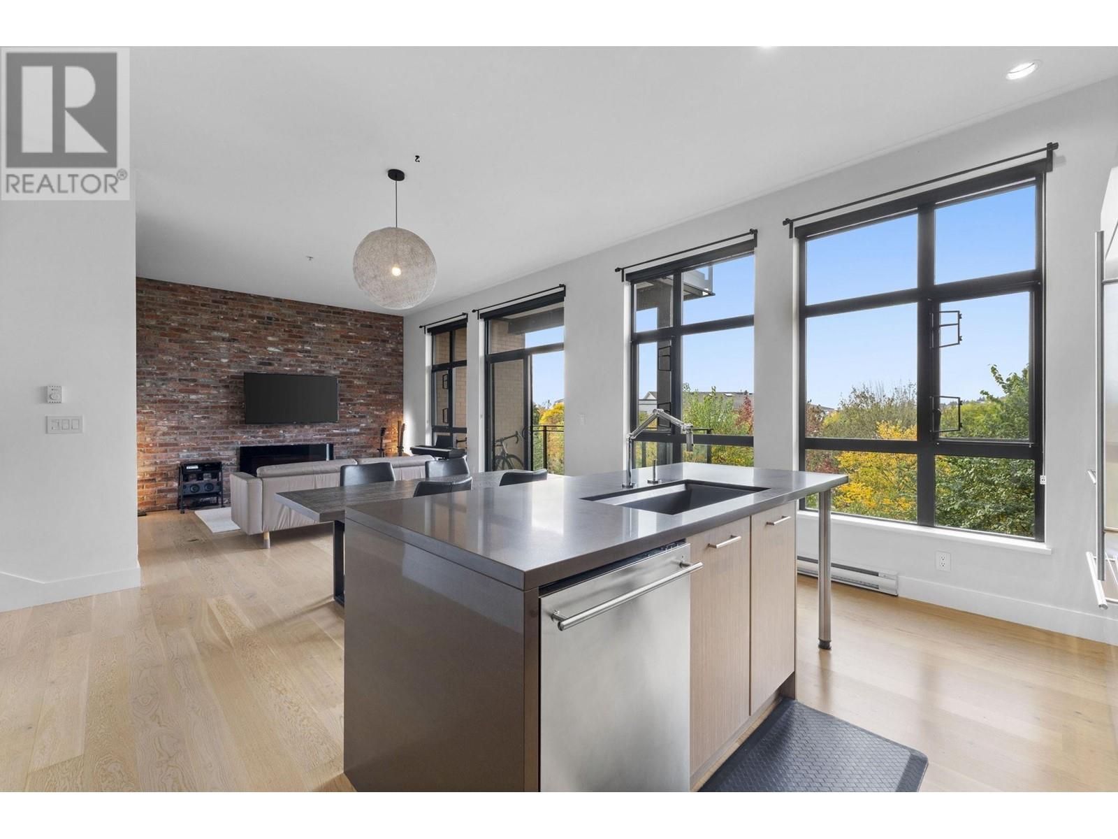 302 220 Salter Street, New Westminster, British Columbia  V3M 0H4 - Photo 13 - R2968297