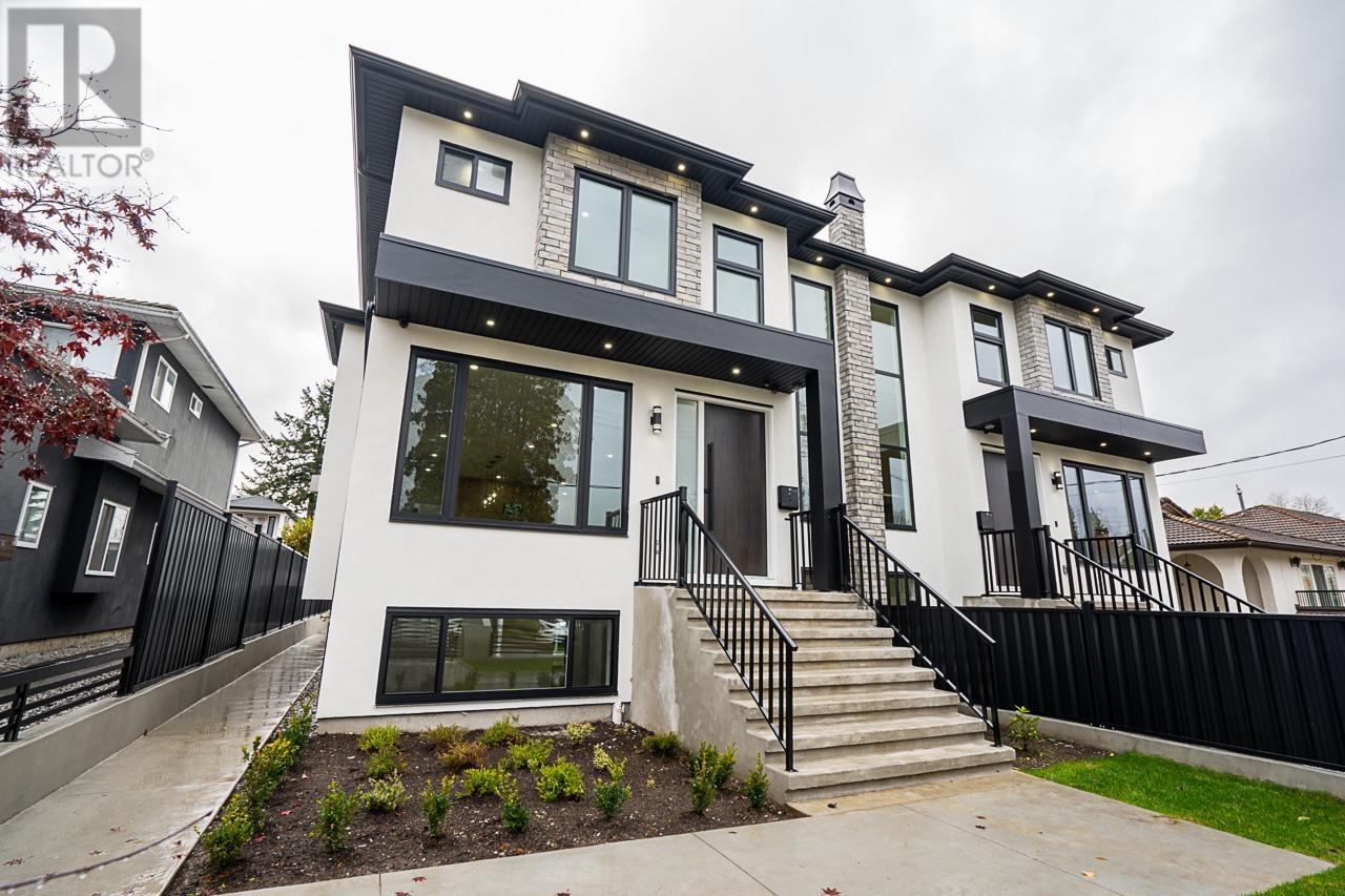 6152 NAPIER STREET, burnaby, British Columbia