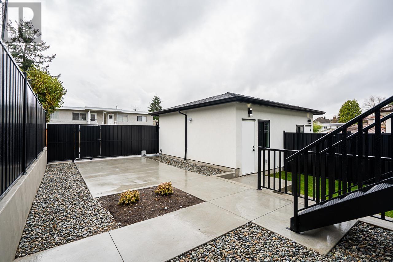 6152 Napier Street, Burnaby, British Columbia  V5B 2C1 - Photo 39 - R2968304