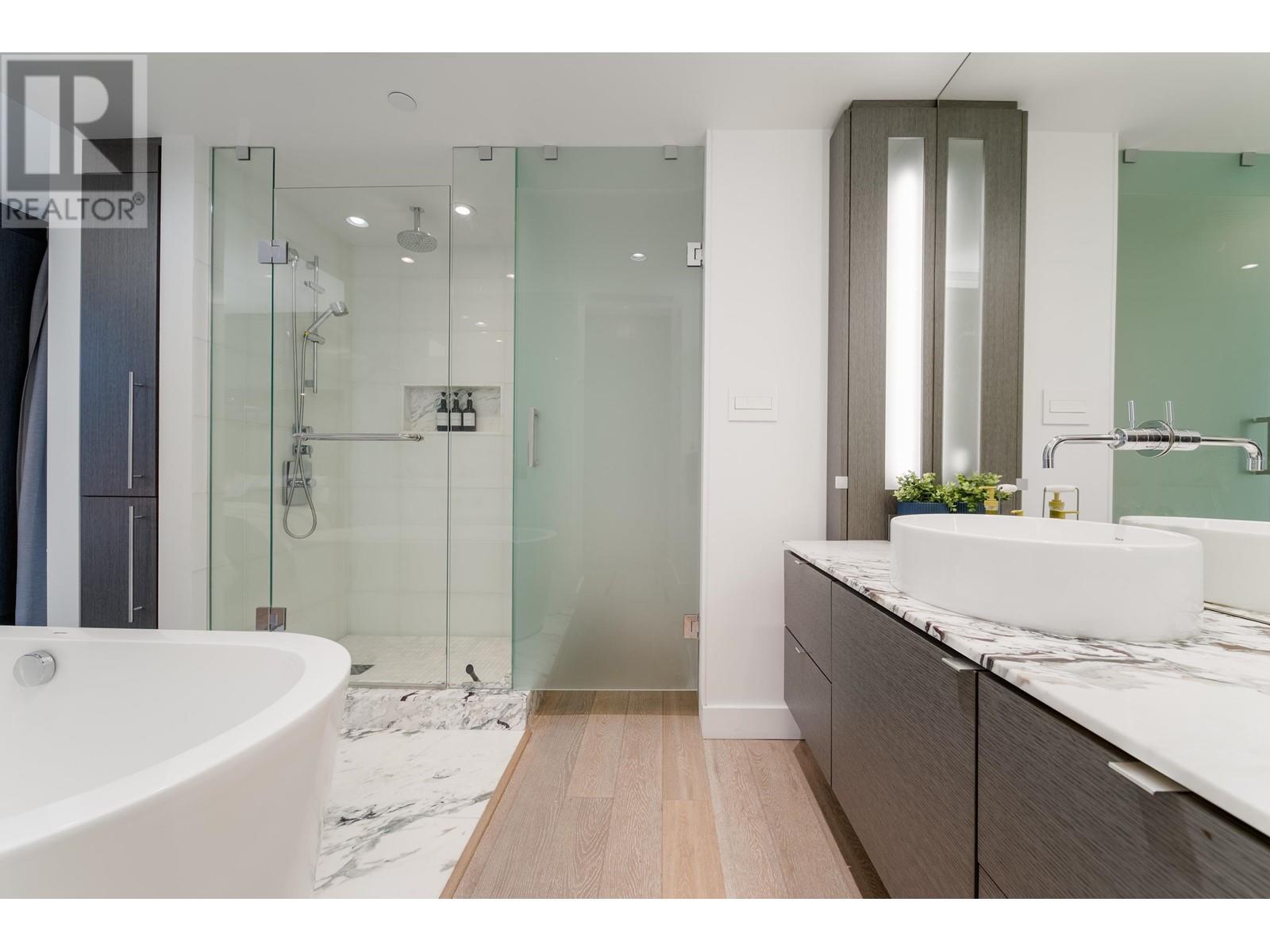 1701 1499 W Pender Street, Vancouver, British Columbia  V6G 0A7 - Photo 29 - R2968310