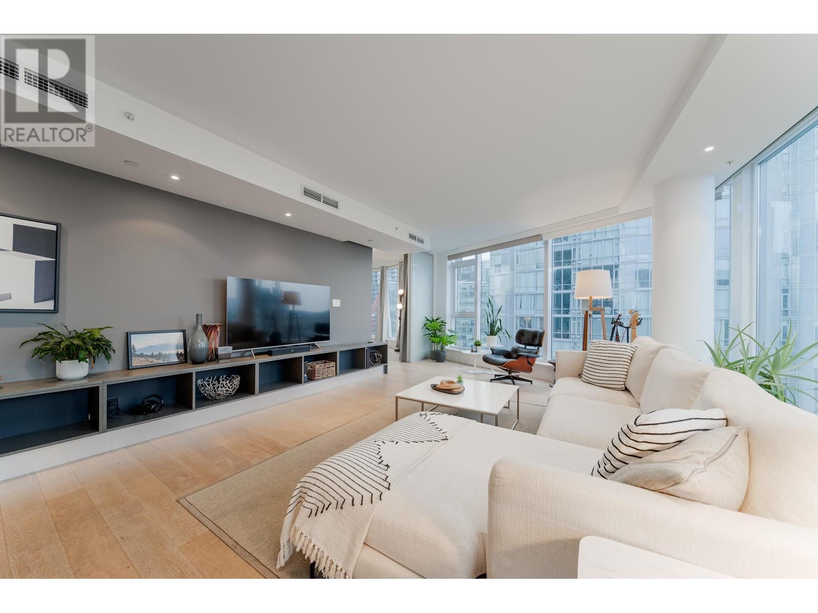 1701 1499 W Pender Street, Vancouver, British Columbia  V6G 0A7 - Photo 3 - R2968310