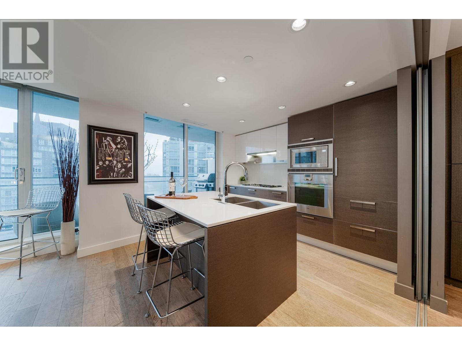 1701 1499 W Pender Street, Vancouver, British Columbia  V6G 0A7 - Photo 8 - R2968310