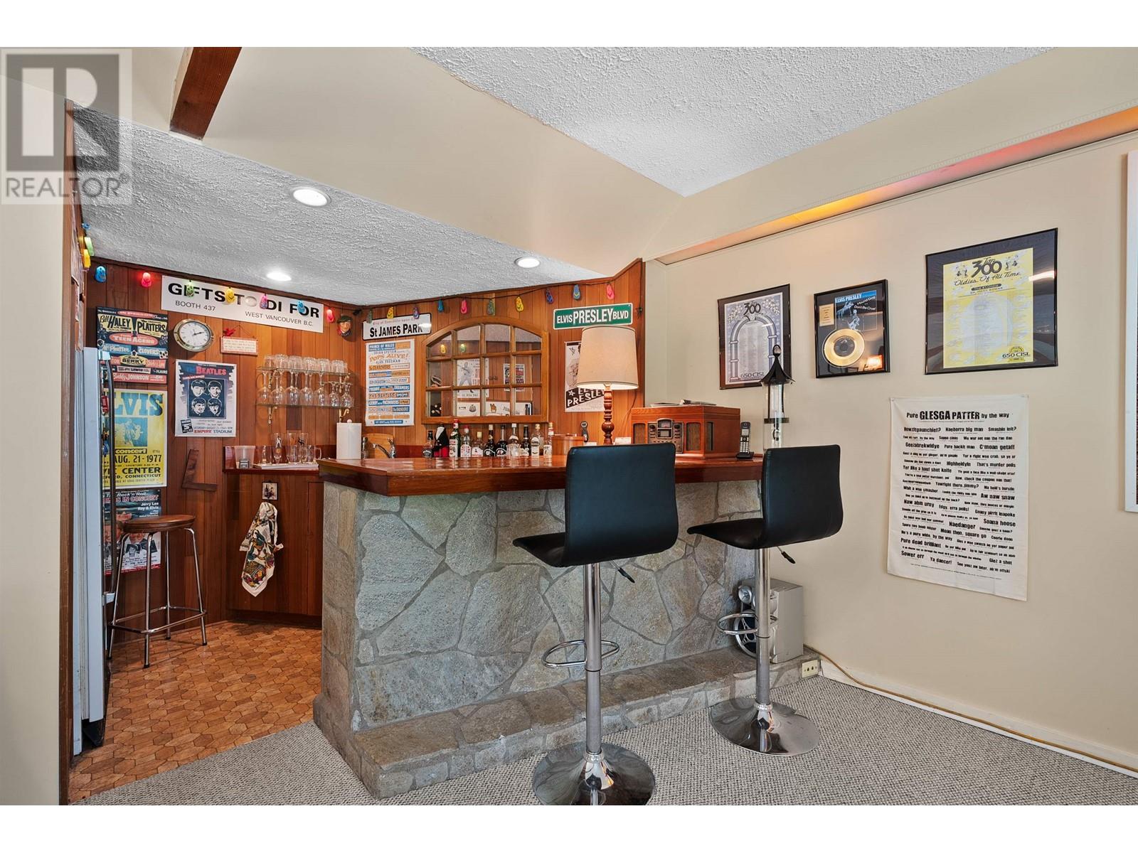 5749 Cranley Drive, West Vancouver, British Columbia  V7W 1S7 - Photo 18 - R2968284