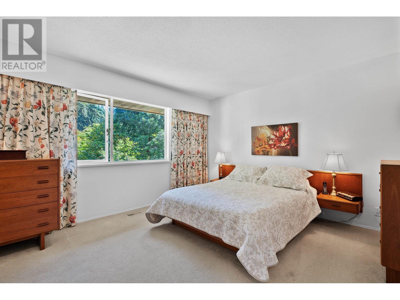 5749 Cranley Drive, West Vancouver, British Columbia  V7W 1S7 - Photo 22 - R2968284