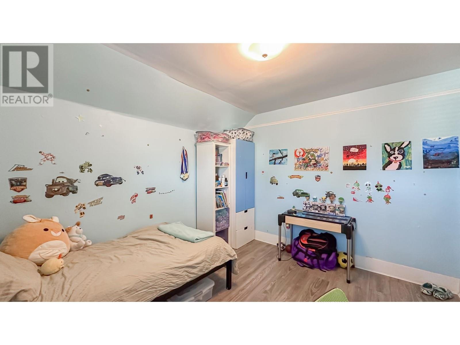 Listing Picture 15 of 40 : 923 E 11TH AVENUE, Vancouver / 溫哥華 - 魯藝地產 Yvonne Lu Group - MLS Medallion Club Member