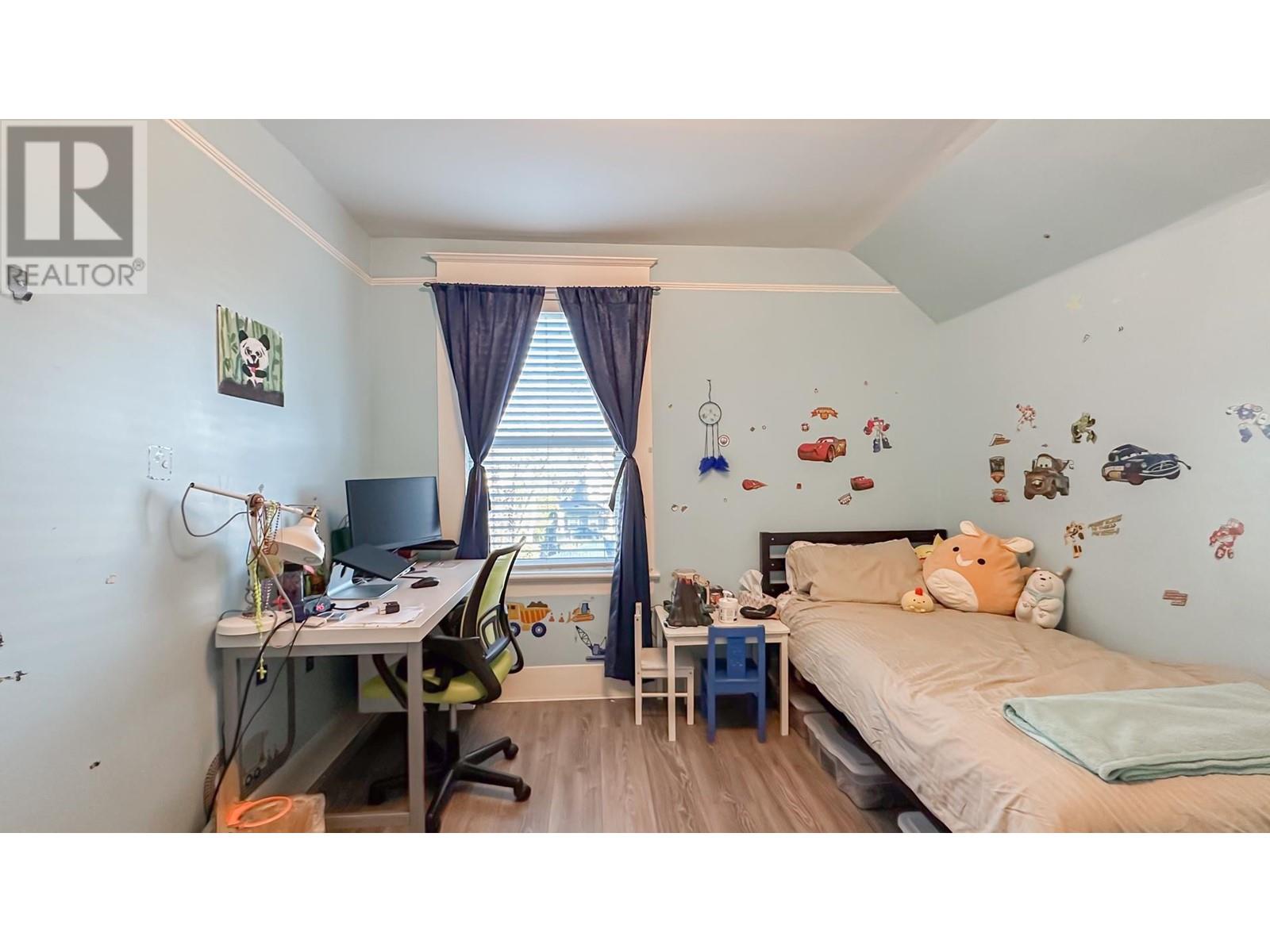 Listing Picture 16 of 40 : 923 E 11TH AVENUE, Vancouver / 溫哥華 - 魯藝地產 Yvonne Lu Group - MLS Medallion Club Member