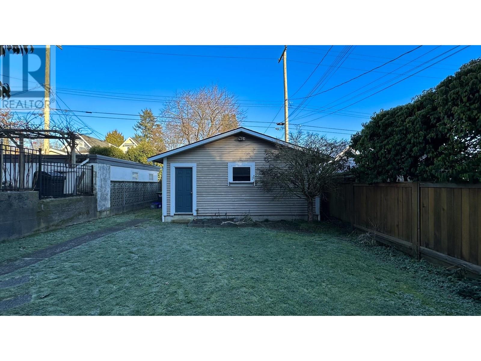 Listing Picture 36 of 40 : 923 E 11TH AVENUE, Vancouver / 溫哥華 - 魯藝地產 Yvonne Lu Group - MLS Medallion Club Member