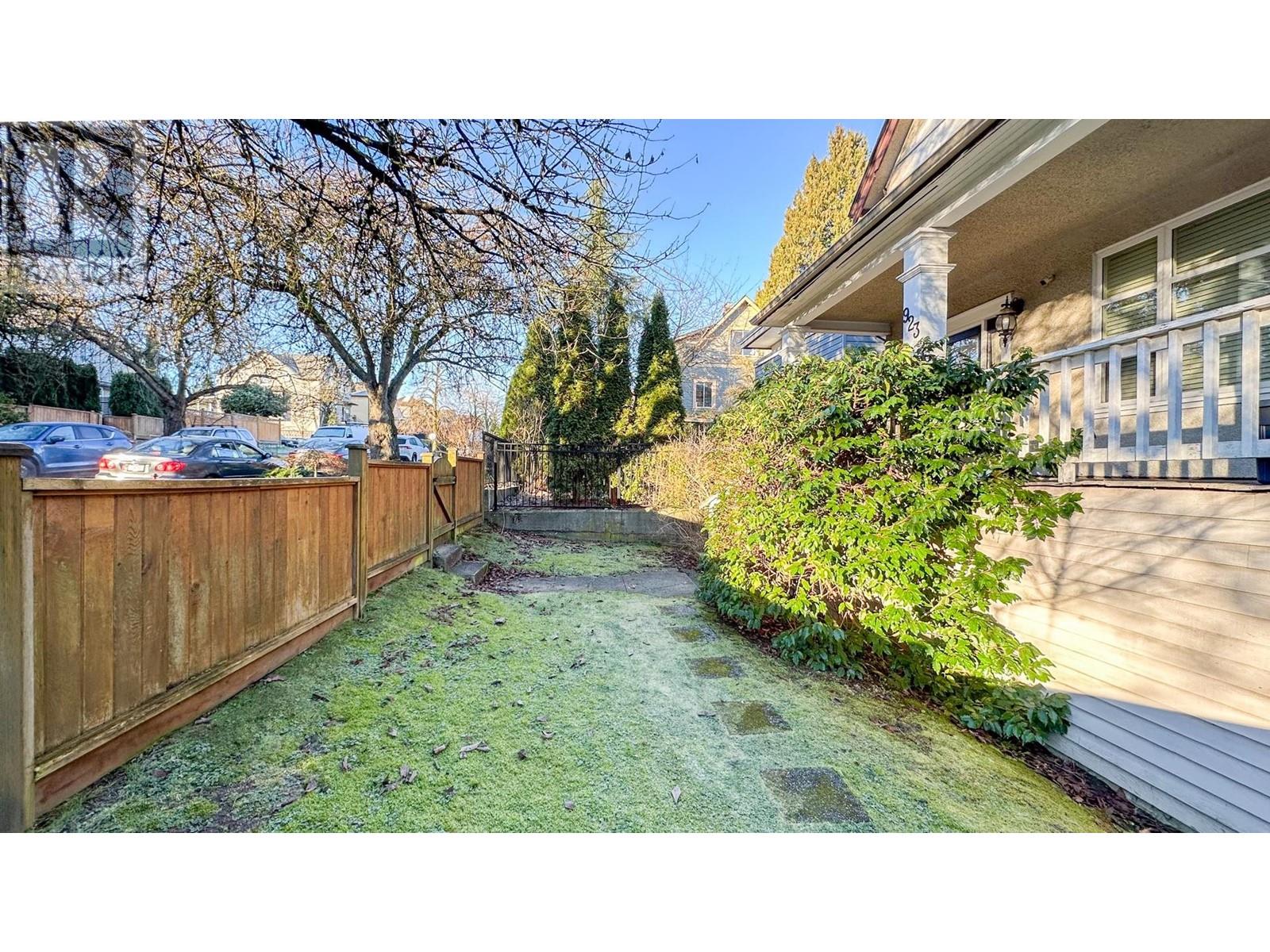 Listing Picture 37 of 40 : 923 E 11TH AVENUE, Vancouver / 溫哥華 - 魯藝地產 Yvonne Lu Group - MLS Medallion Club Member