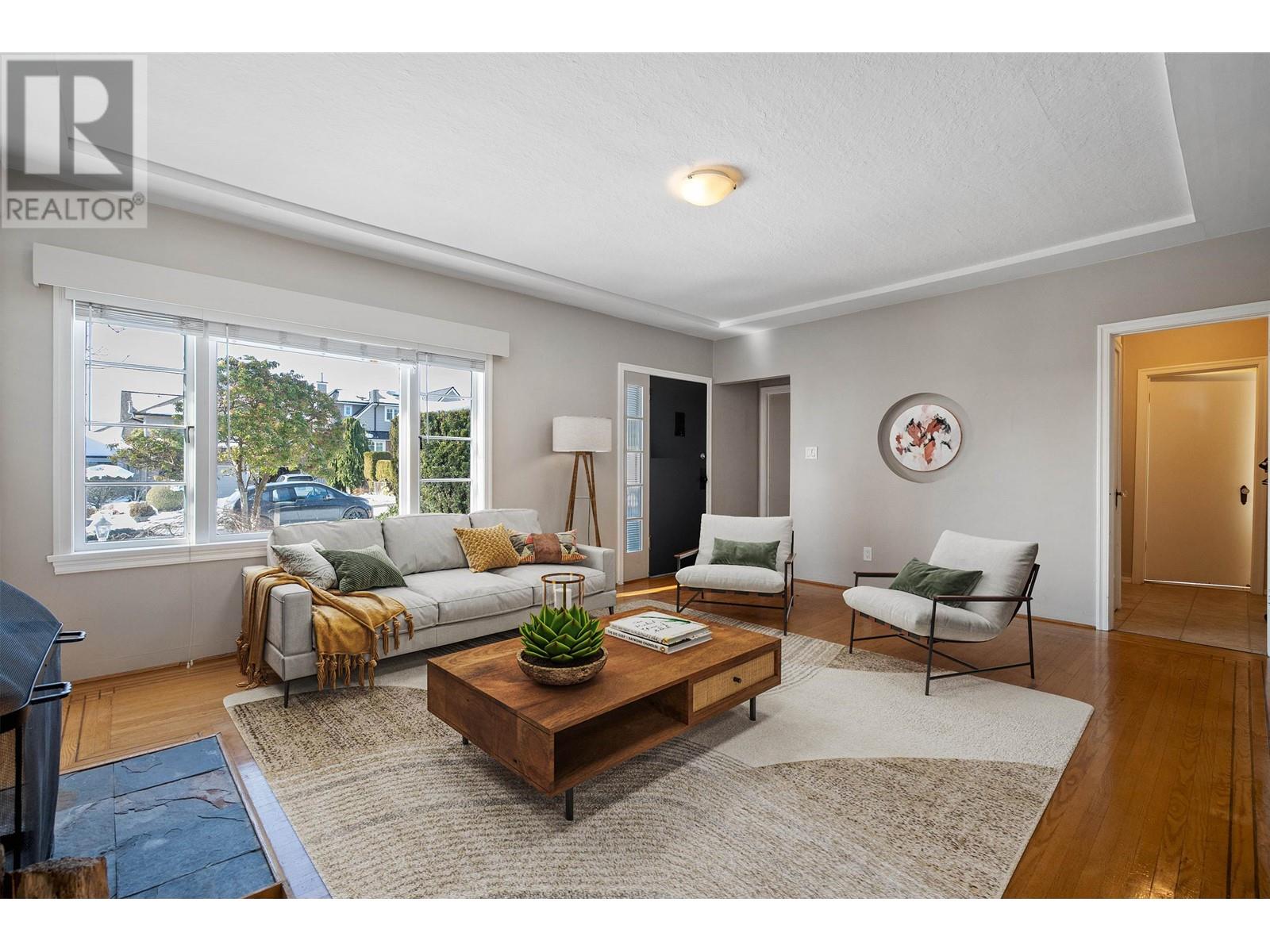 Property at 1428 20TH STREET image 2