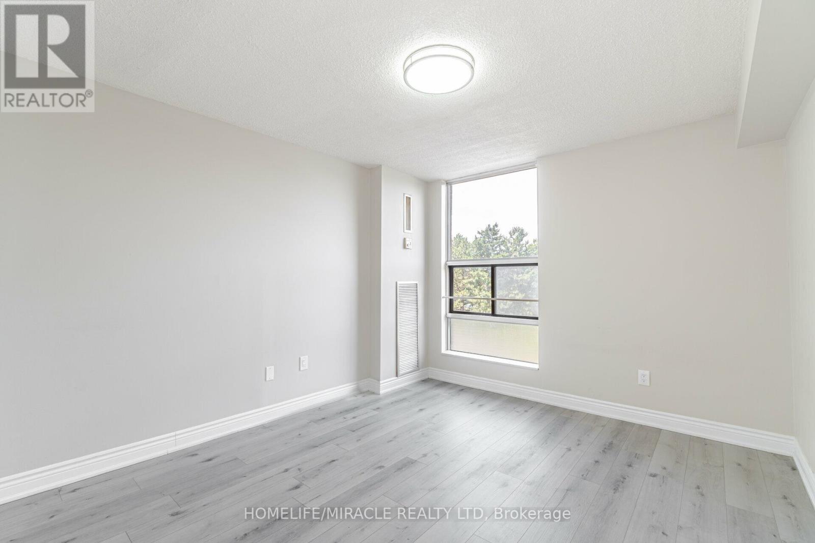 410 - 25 Kensington Road, Brampton (Queen Street Corridor), Ontario  L6T 3W8 - Photo 17 - W11963664