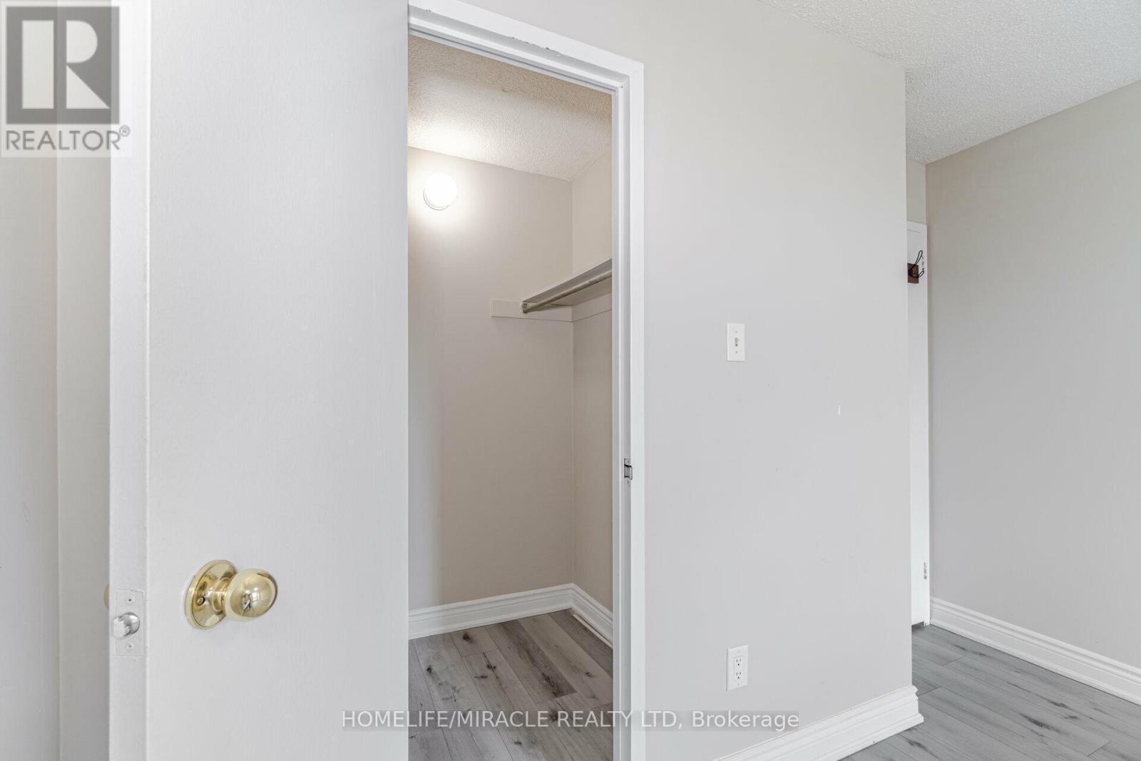 410 - 25 Kensington Road, Brampton (Queen Street Corridor), Ontario  L6T 3W8 - Photo 18 - W11963664