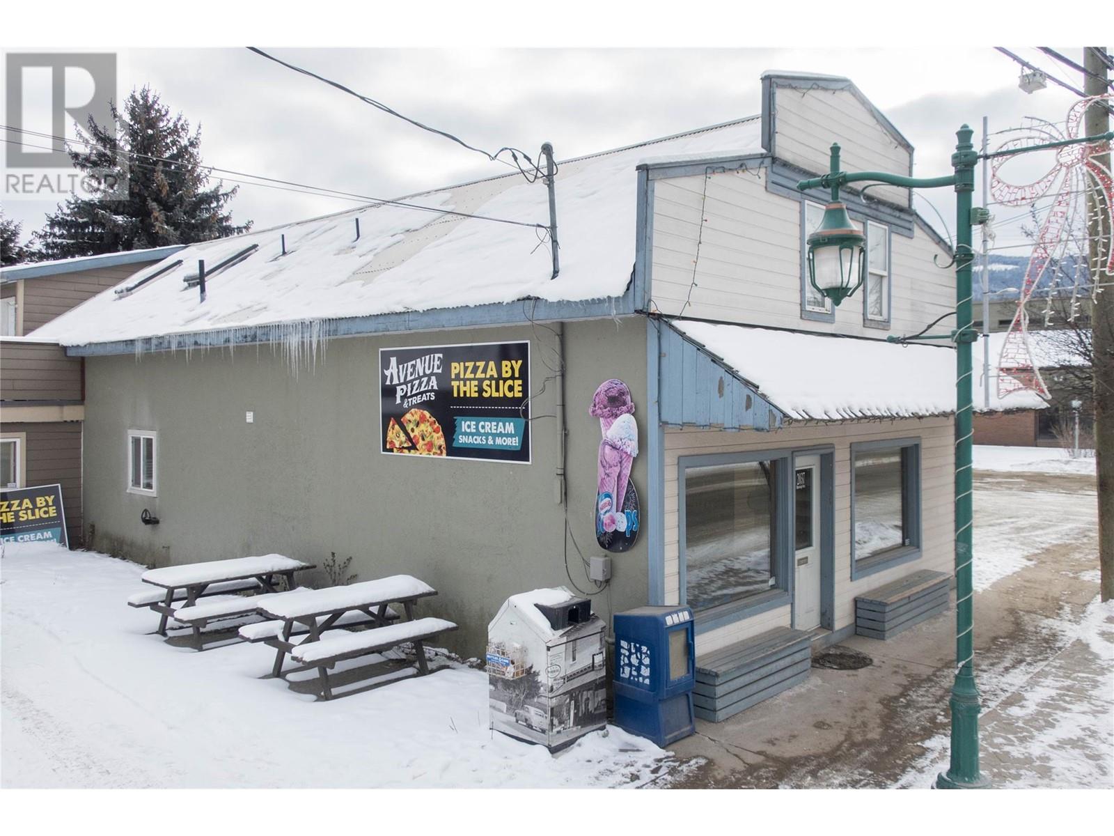 2037 Shuswap Avenue, Lumby, British Columbia  V0E 2G0 - Photo 4 - 10335273
