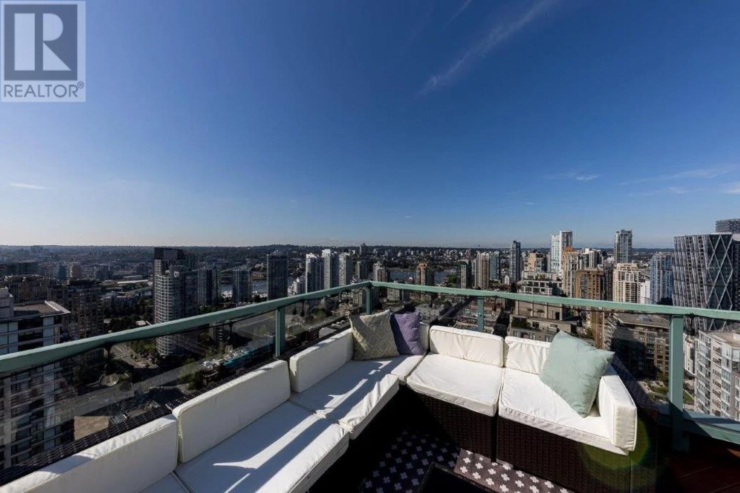 Listing Picture 28 of 35 : 3603 939 HOMER STREET, Vancouver / 溫哥華 - 魯藝地產 Yvonne Lu Group - MLS Medallion Club Member