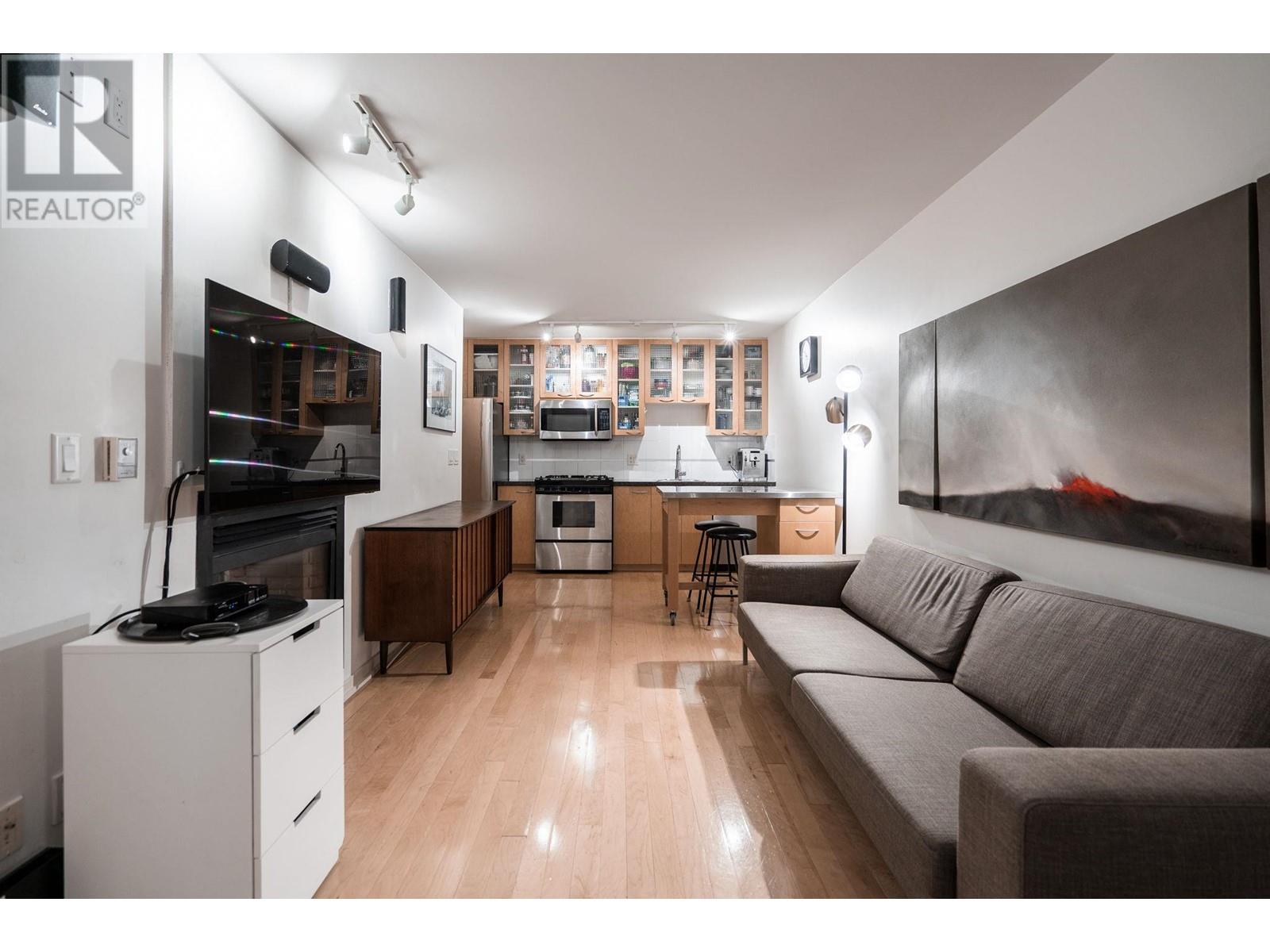 Listing Picture 12 of 28 : 1401 969 RICHARDS STREET, Vancouver / 溫哥華 - 魯藝地產 Yvonne Lu Group - MLS Medallion Club Member