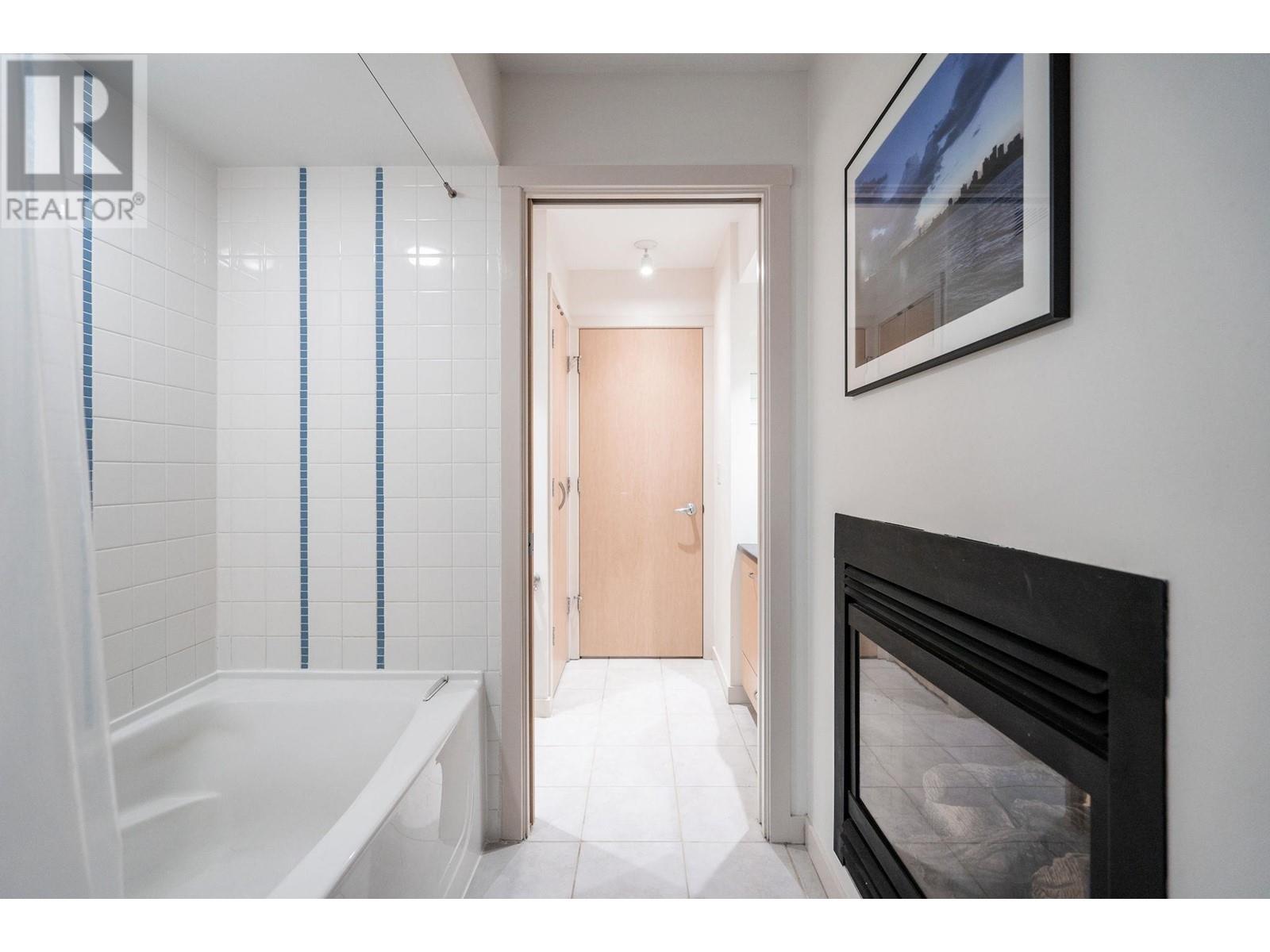 Listing Picture 20 of 28 : 1401 969 RICHARDS STREET, Vancouver / 溫哥華 - 魯藝地產 Yvonne Lu Group - MLS Medallion Club Member