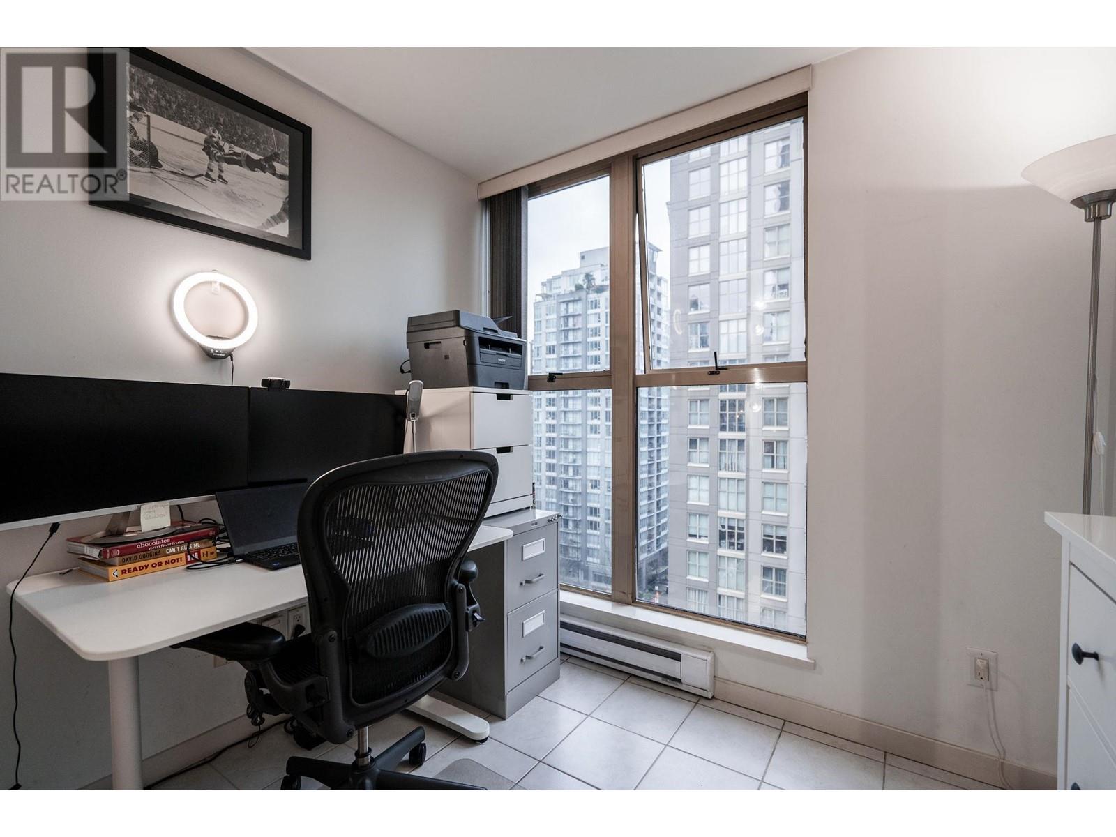 Listing Picture 24 of 28 : 1401 969 RICHARDS STREET, Vancouver / 溫哥華 - 魯藝地產 Yvonne Lu Group - MLS Medallion Club Member