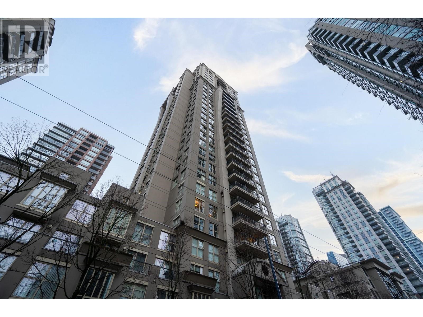 Listing Picture 26 of 28 : 1401 969 RICHARDS STREET, Vancouver / 溫哥華 - 魯藝地產 Yvonne Lu Group - MLS Medallion Club Member
