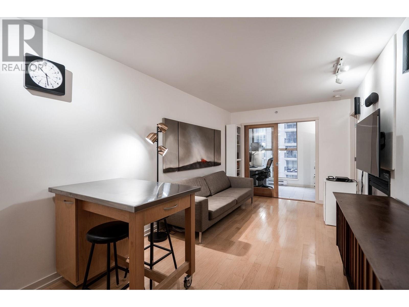 Listing Picture 9 of 28 : 1401 969 RICHARDS STREET, Vancouver / 溫哥華 - 魯藝地產 Yvonne Lu Group - MLS Medallion Club Member