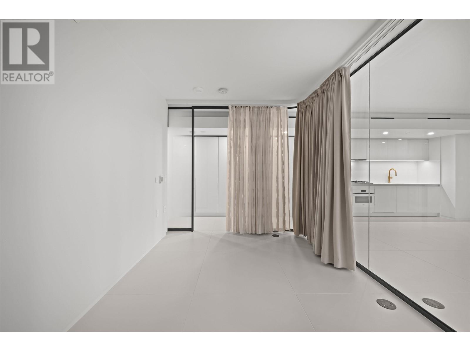 Listing Picture 19 of 29 : 702 1033 NELSON STREET, Vancouver / 溫哥華 - 魯藝地產 Yvonne Lu Group - MLS Medallion Club Member