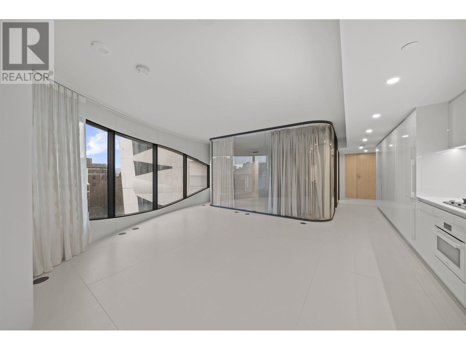 Listing Picture 5 of 29 : 702 1033 NELSON STREET, Vancouver / 溫哥華 - 魯藝地產 Yvonne Lu Group - MLS Medallion Club Member