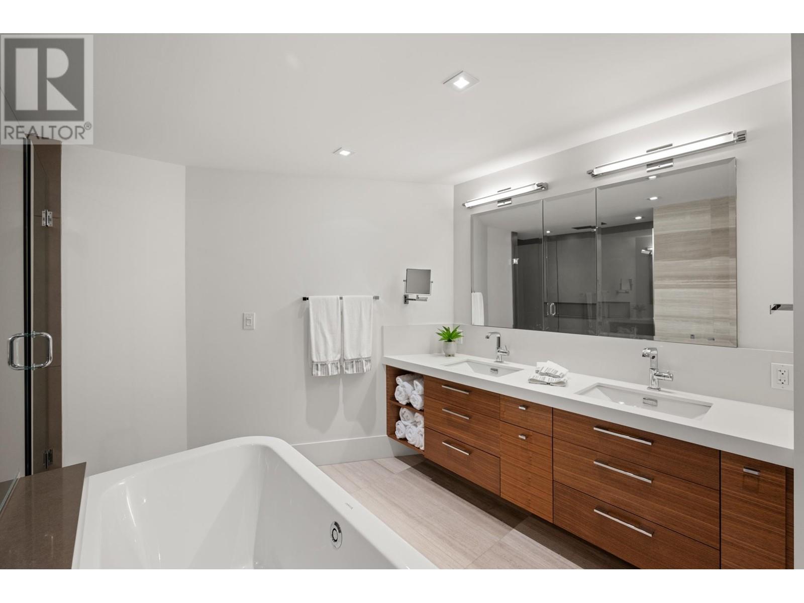 Listing Picture 36 of 40 : 306 4900 CARTIER STREET, Vancouver / 溫哥華 - 魯藝地產 Yvonne Lu Group - MLS Medallion Club Member