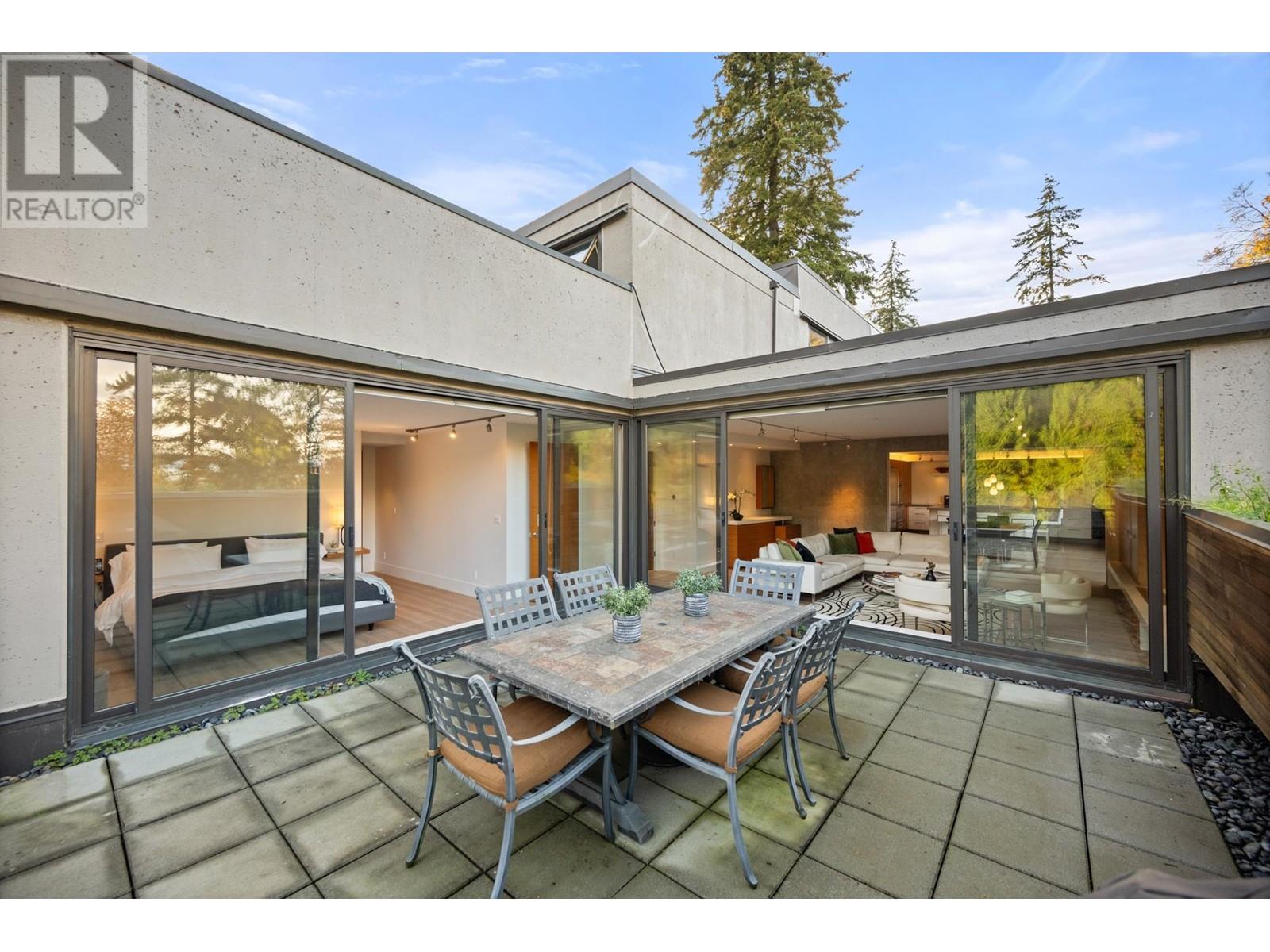 Listing Picture 4 of 40 : 306 4900 CARTIER STREET, Vancouver / 溫哥華 - 魯藝地產 Yvonne Lu Group - MLS Medallion Club Member