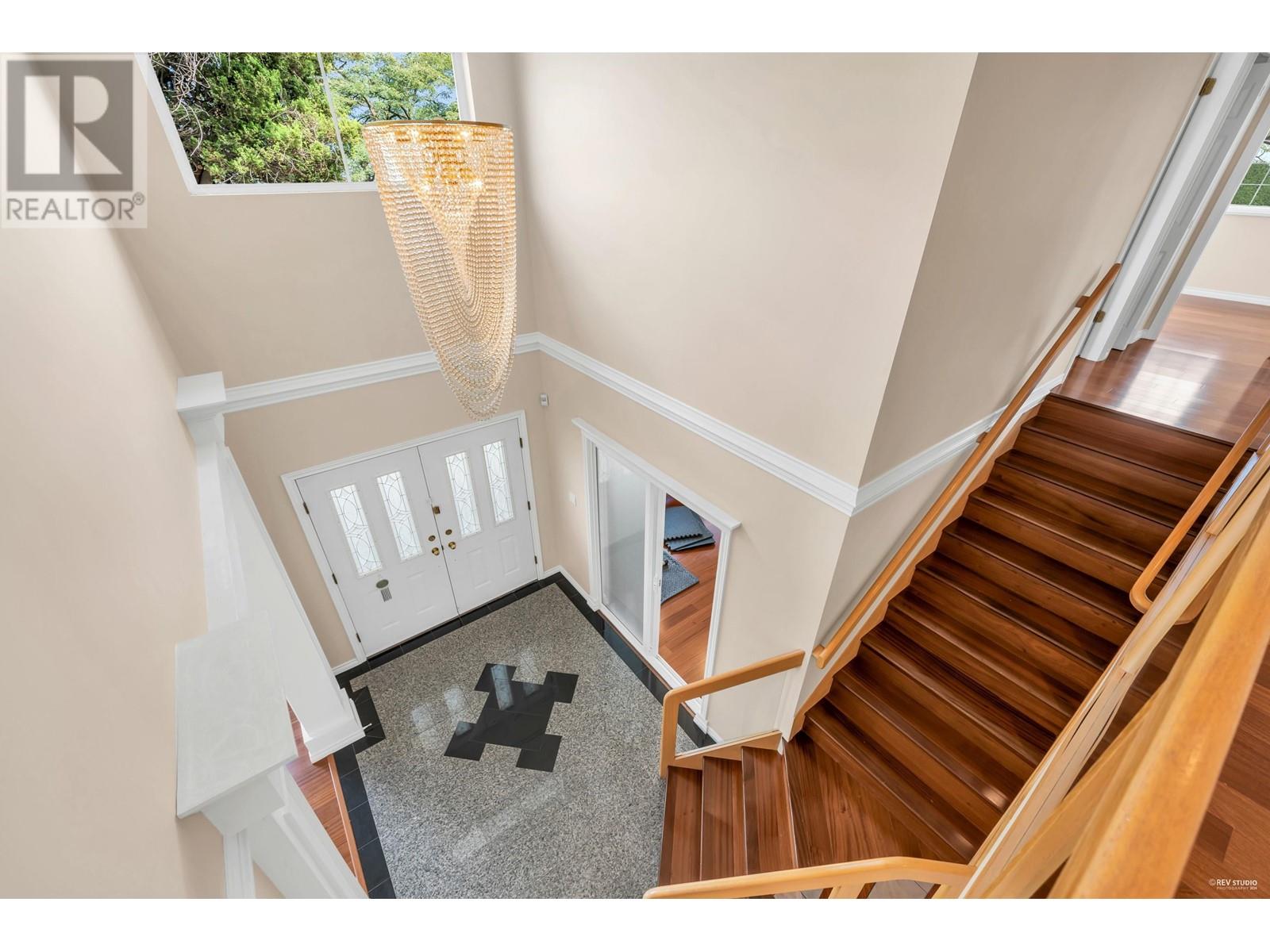 Listing Picture 16 of 32 : 10380 FINLAYSON DRIVE, Richmond / 烈治文 - 魯藝地產 Yvonne Lu Group - MLS Medallion Club Member