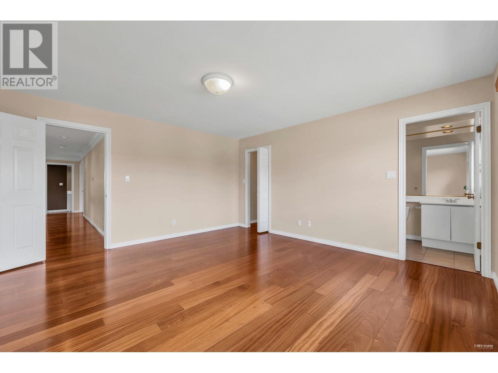 Listing Picture 18 of 32 : 10380 FINLAYSON DRIVE, Richmond / 烈治文 - 魯藝地產 Yvonne Lu Group - MLS Medallion Club Member