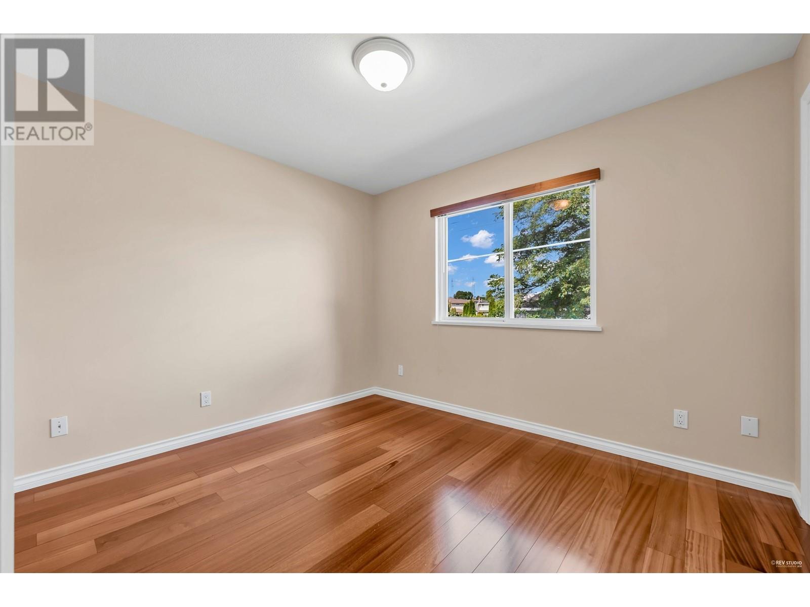 Listing Picture 21 of 32 : 10380 FINLAYSON DRIVE, Richmond / 烈治文 - 魯藝地產 Yvonne Lu Group - MLS Medallion Club Member