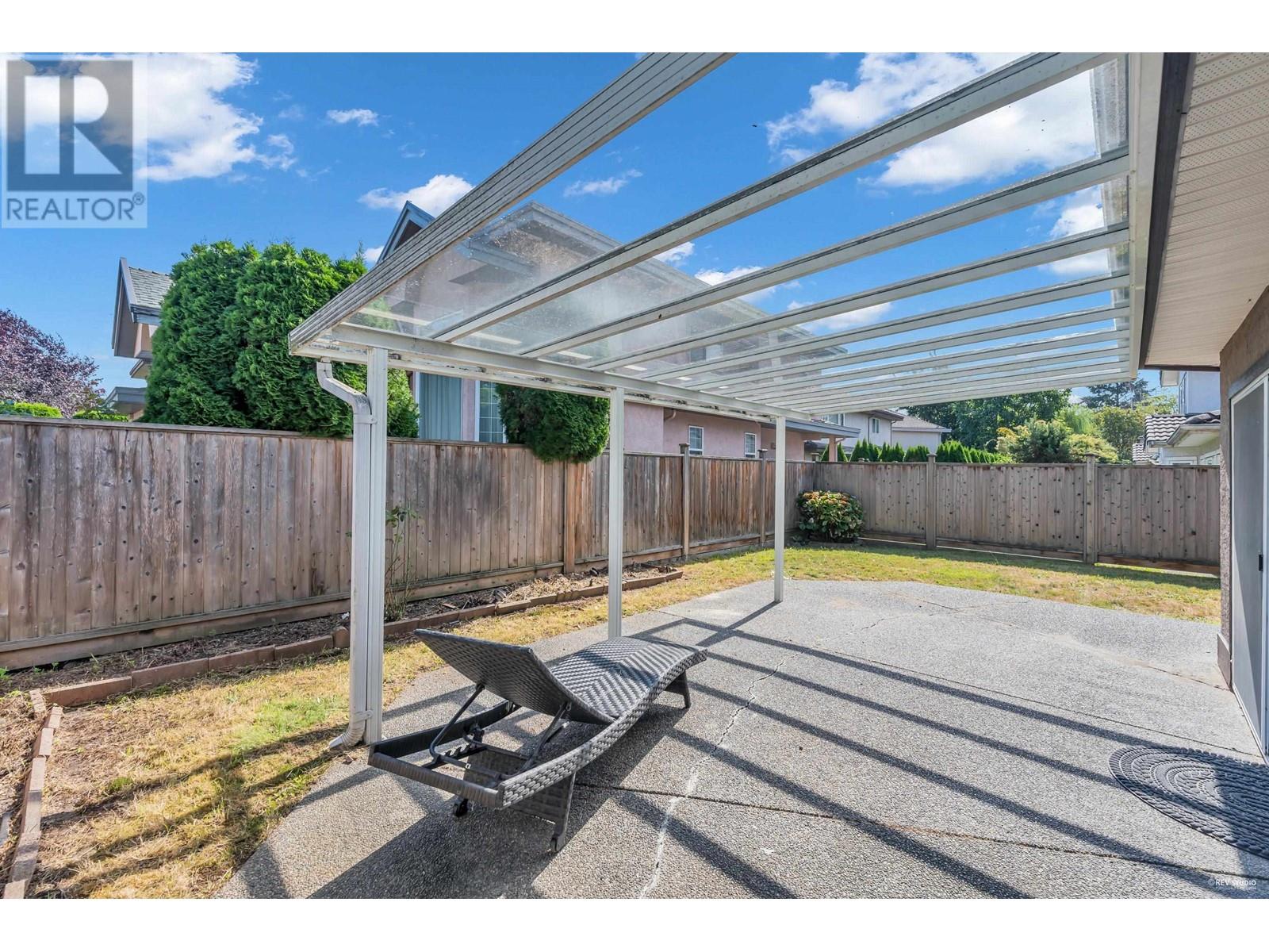 Listing Picture 30 of 32 : 10380 FINLAYSON DRIVE, Richmond / 烈治文 - 魯藝地產 Yvonne Lu Group - MLS Medallion Club Member