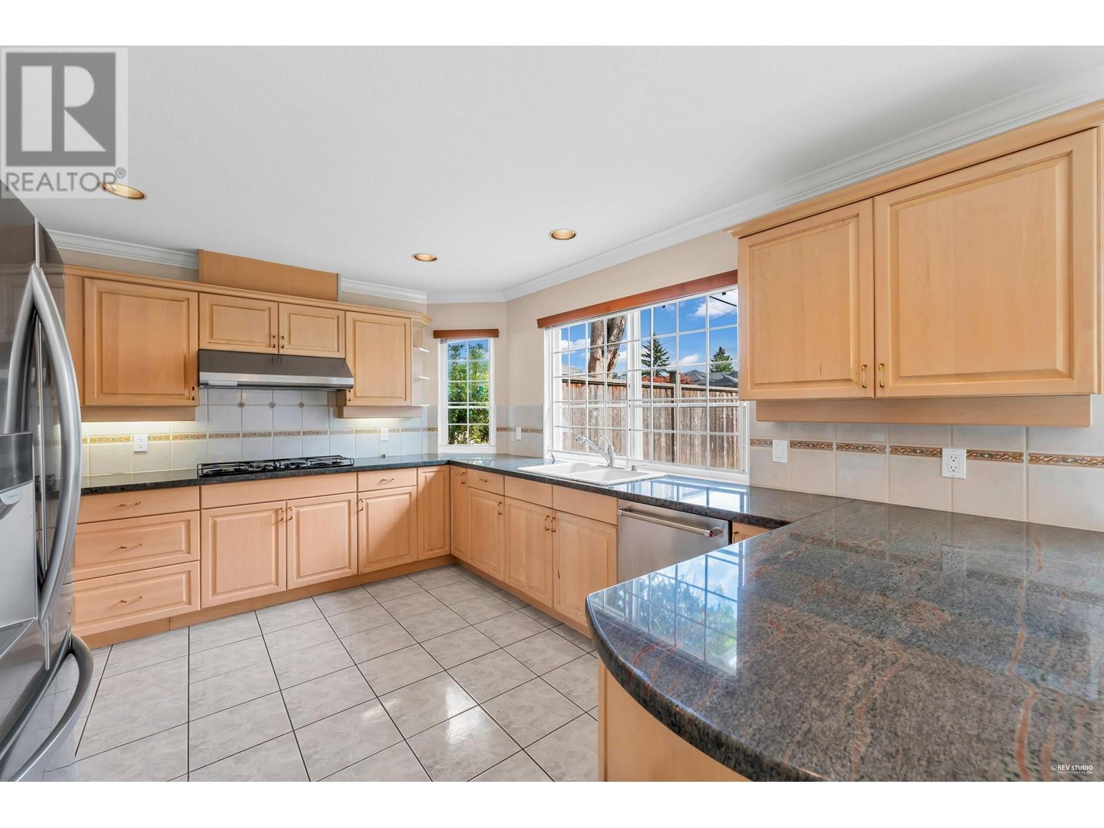Listing Picture 9 of 32 : 10380 FINLAYSON DRIVE, Richmond / 烈治文 - 魯藝地產 Yvonne Lu Group - MLS Medallion Club Member