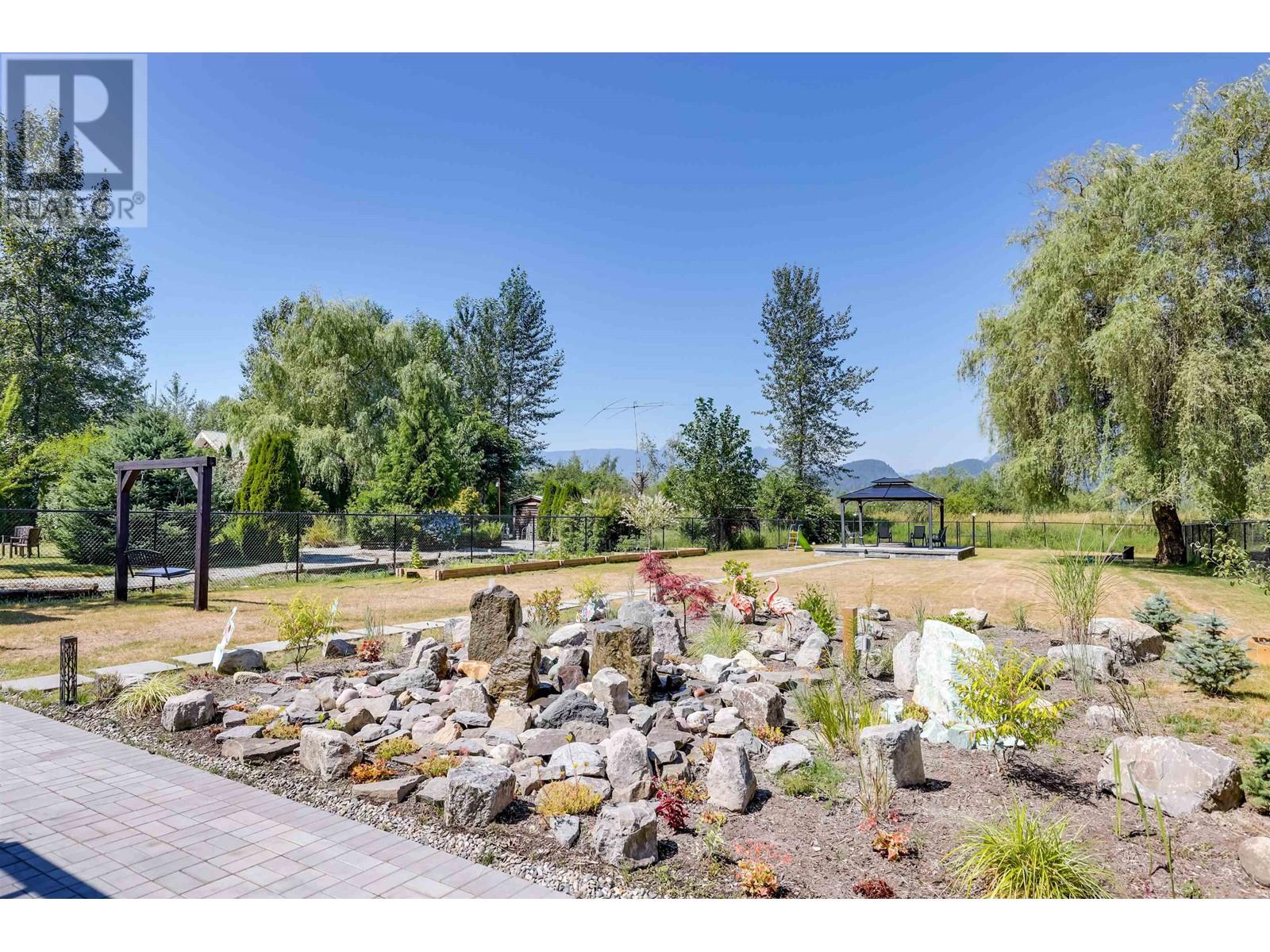 22557 136 Avenue, Maple Ridge, British Columbia  V4R 2P7 - Photo 28 - R2968351