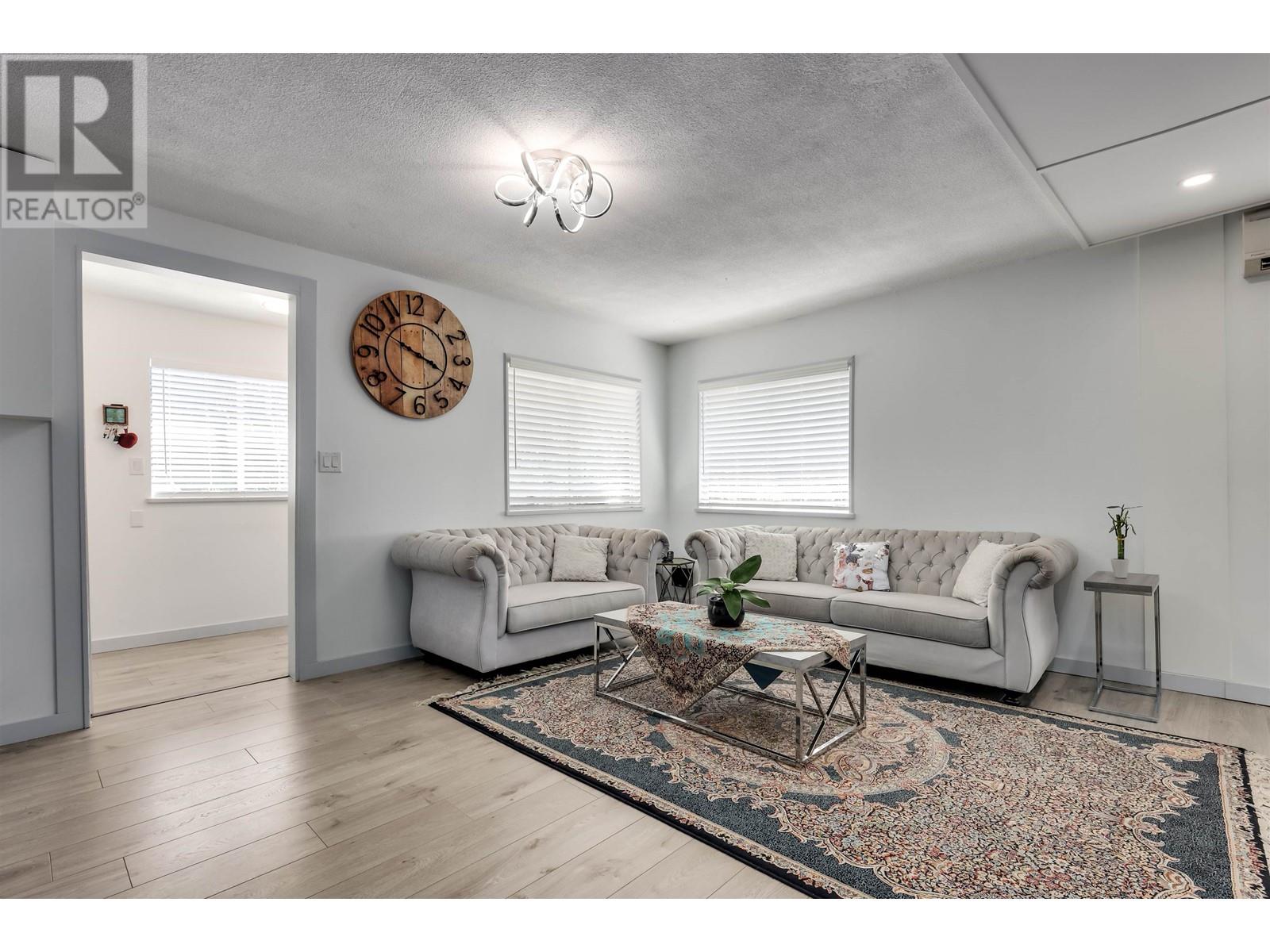 22557 136 Avenue, Maple Ridge, British Columbia  V4R 2P7 - Photo 6 - R2968351