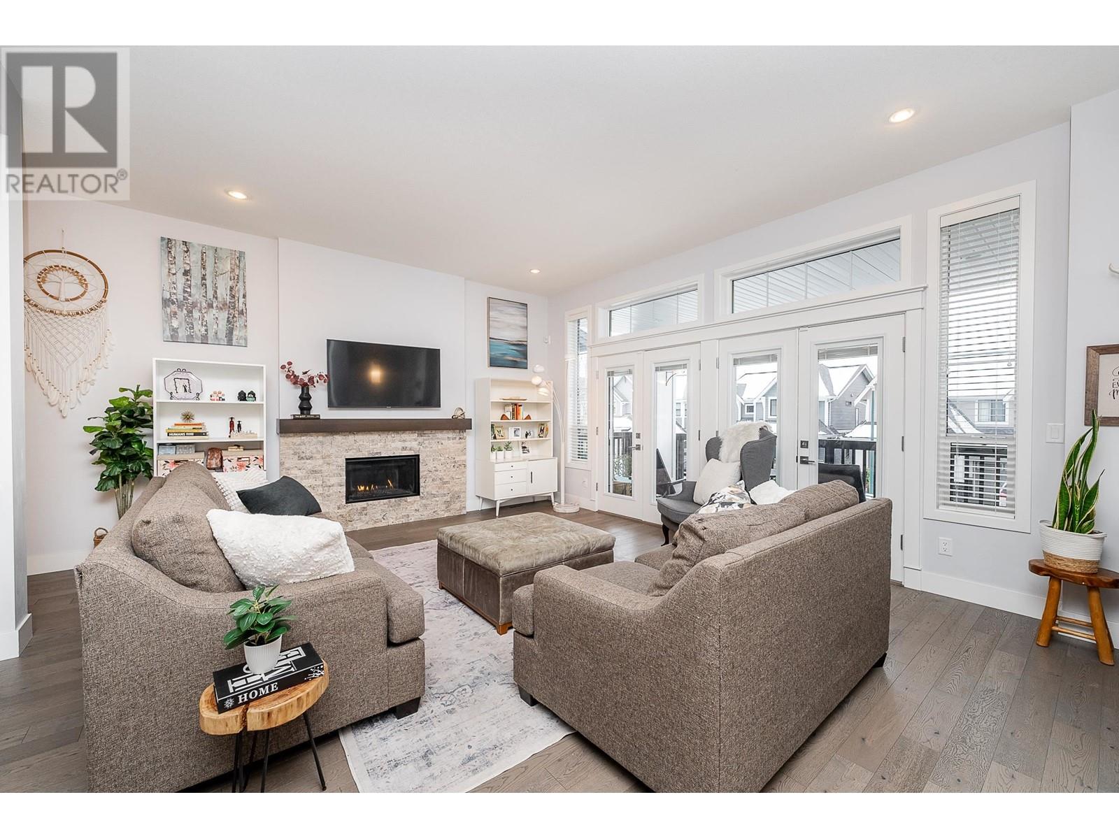 1416 Shay Street, Coquitlam, British Columbia  V3E 0L5 - Photo 4 - R2968363