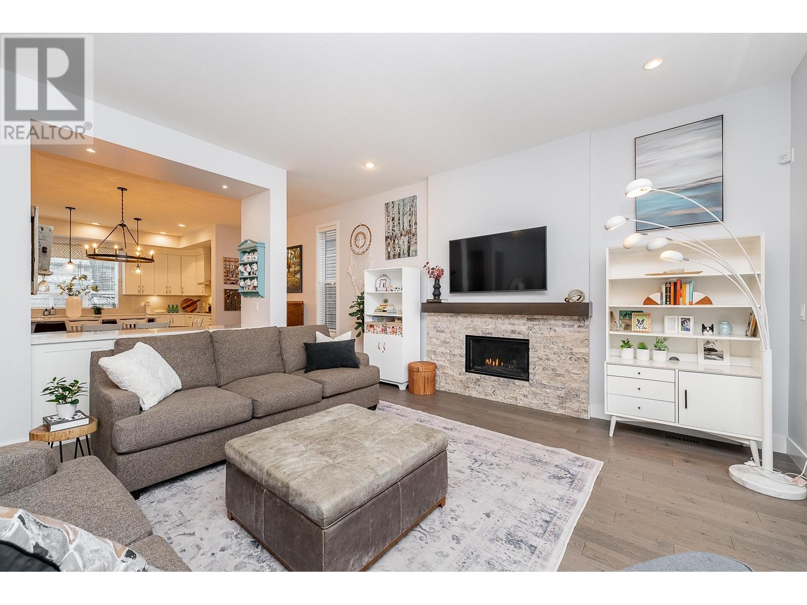 1416 Shay Street, Coquitlam, British Columbia  V3E 0L5 - Photo 5 - R2968363