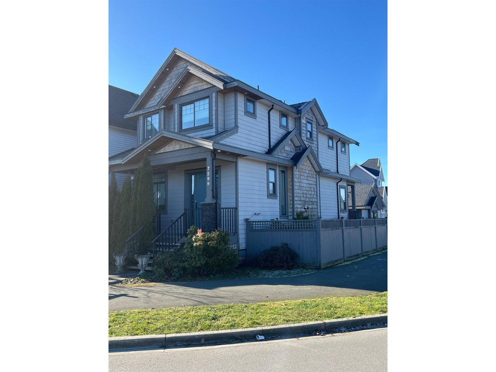 Property at 7299 194A STREET image 1