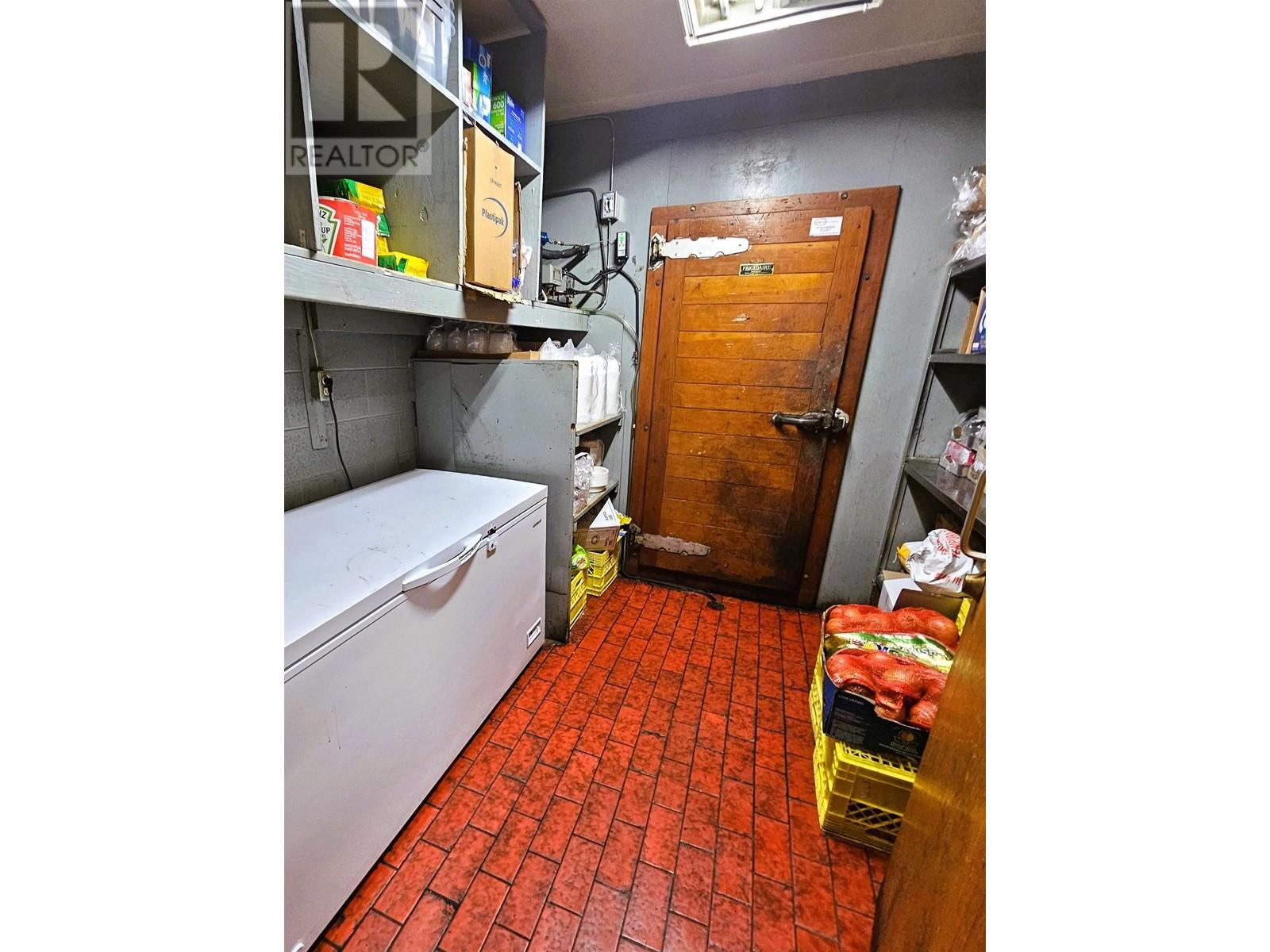40022 Government Road, Squamish, British Columbia  V0N 1T0 - Photo 12 - C8066651