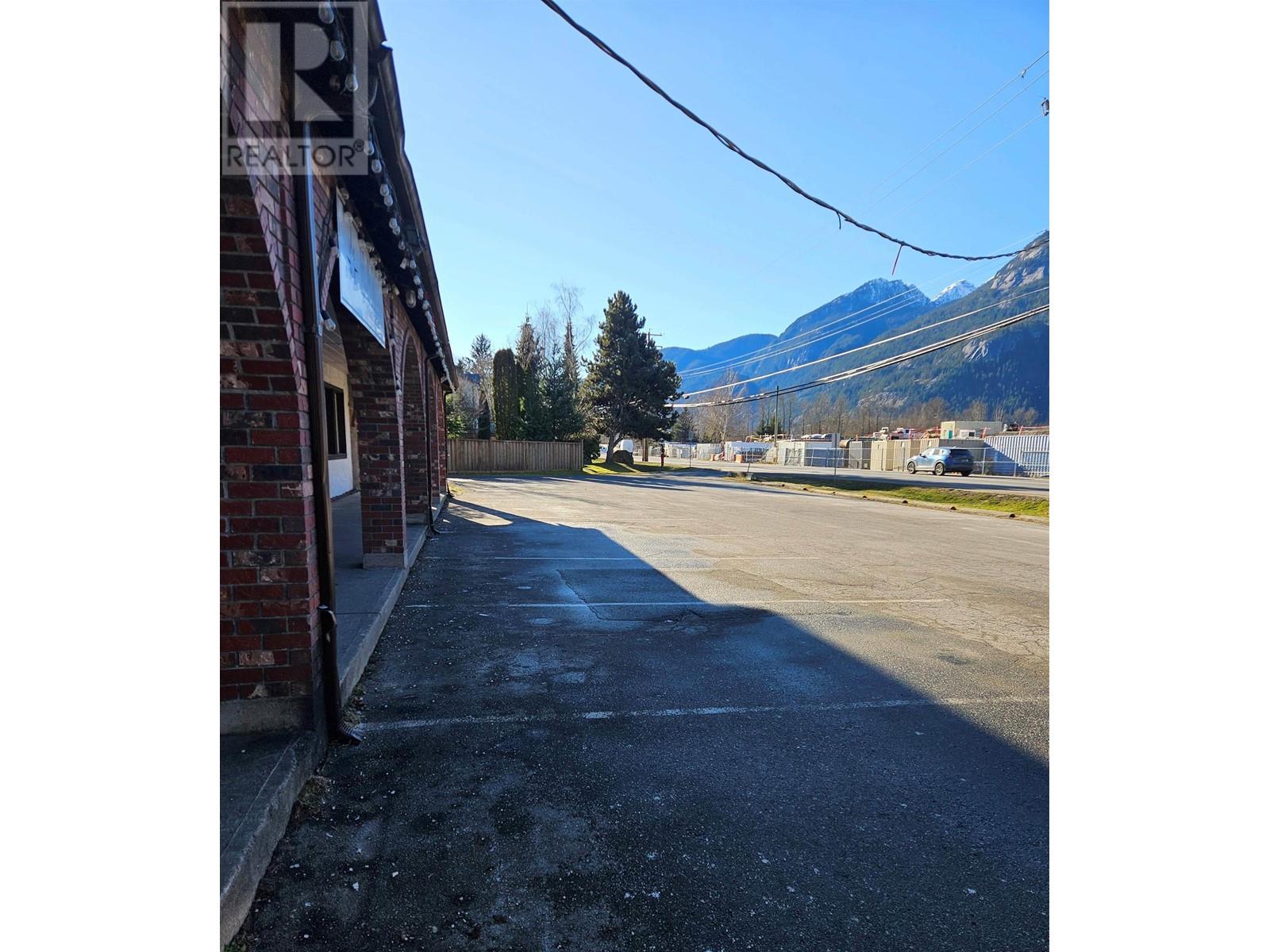 40022 Government Road, Squamish, British Columbia  V0N 1T0 - Photo 18 - C8066651
