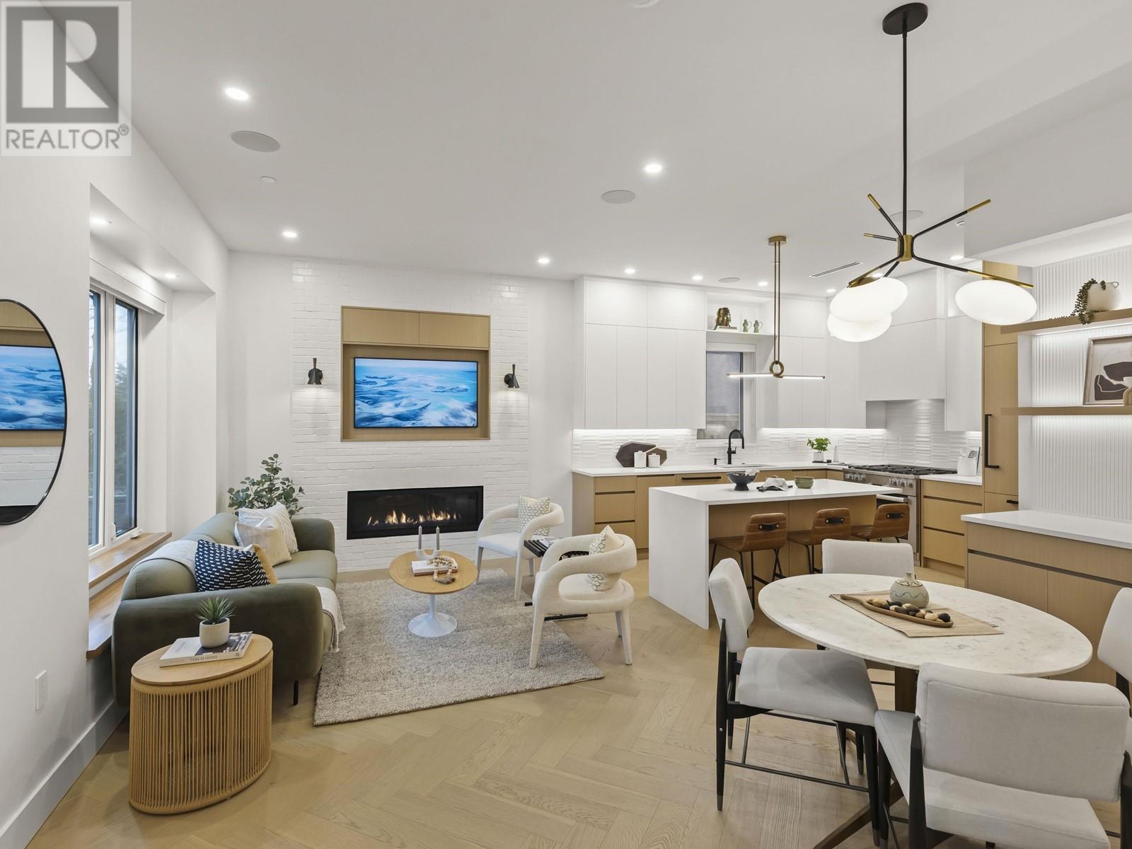 Listing Picture 18 of 39 : 1 3830 W 23RD AVENUE, Vancouver / 溫哥華 - 魯藝地產 Yvonne Lu Group - MLS Medallion Club Member