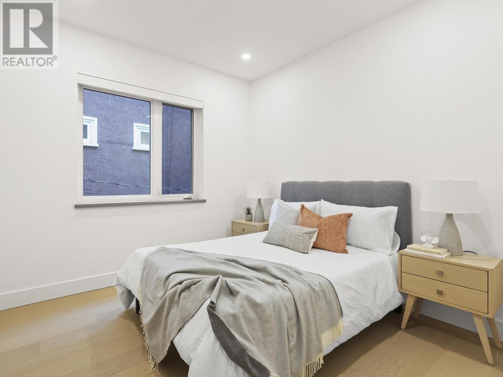 Listing Picture 22 of 39 : 1 3830 W 23RD AVENUE, Vancouver / 溫哥華 - 魯藝地產 Yvonne Lu Group - MLS Medallion Club Member